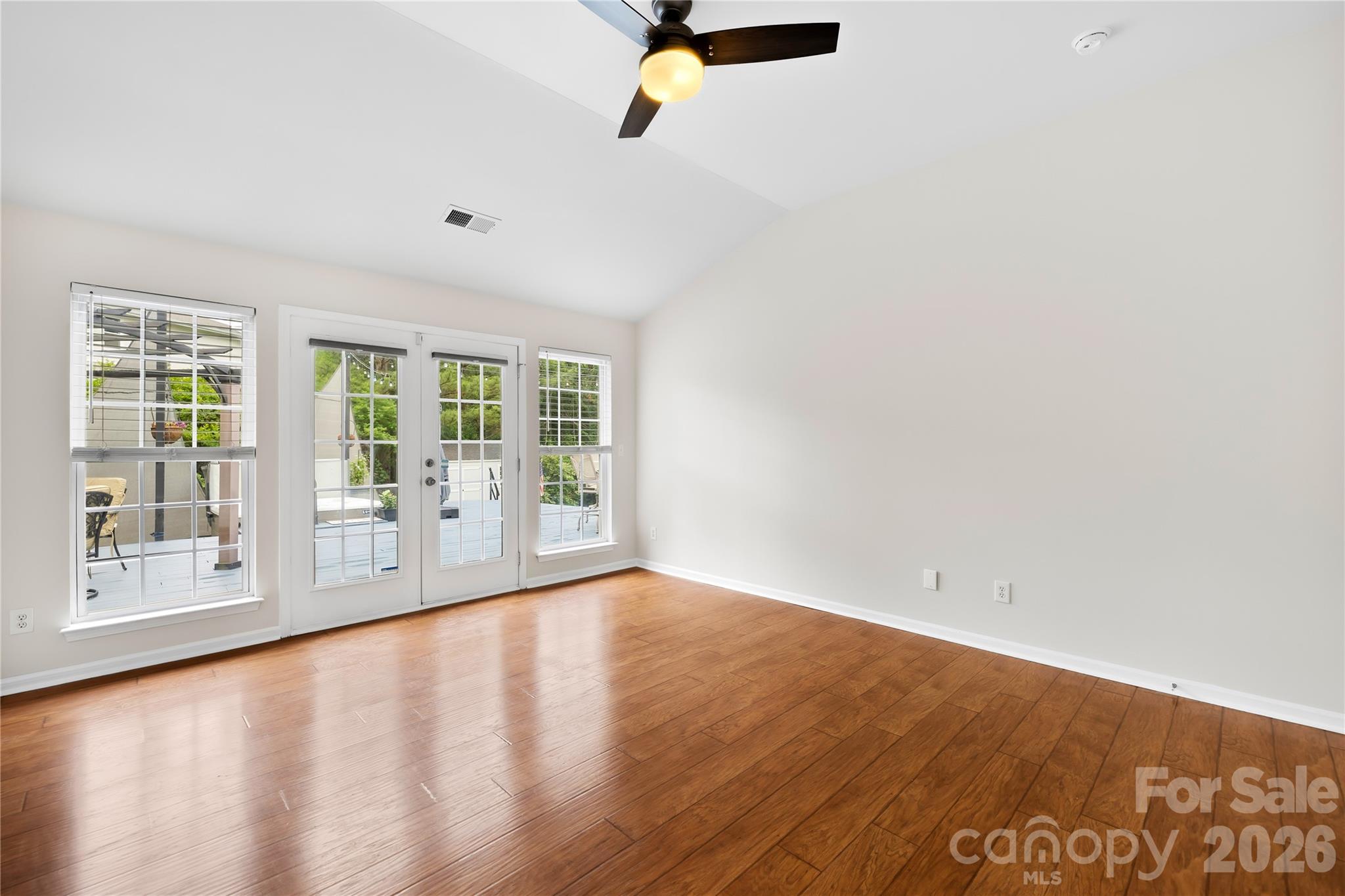 124 Huckleberry Lane — Mount Holly