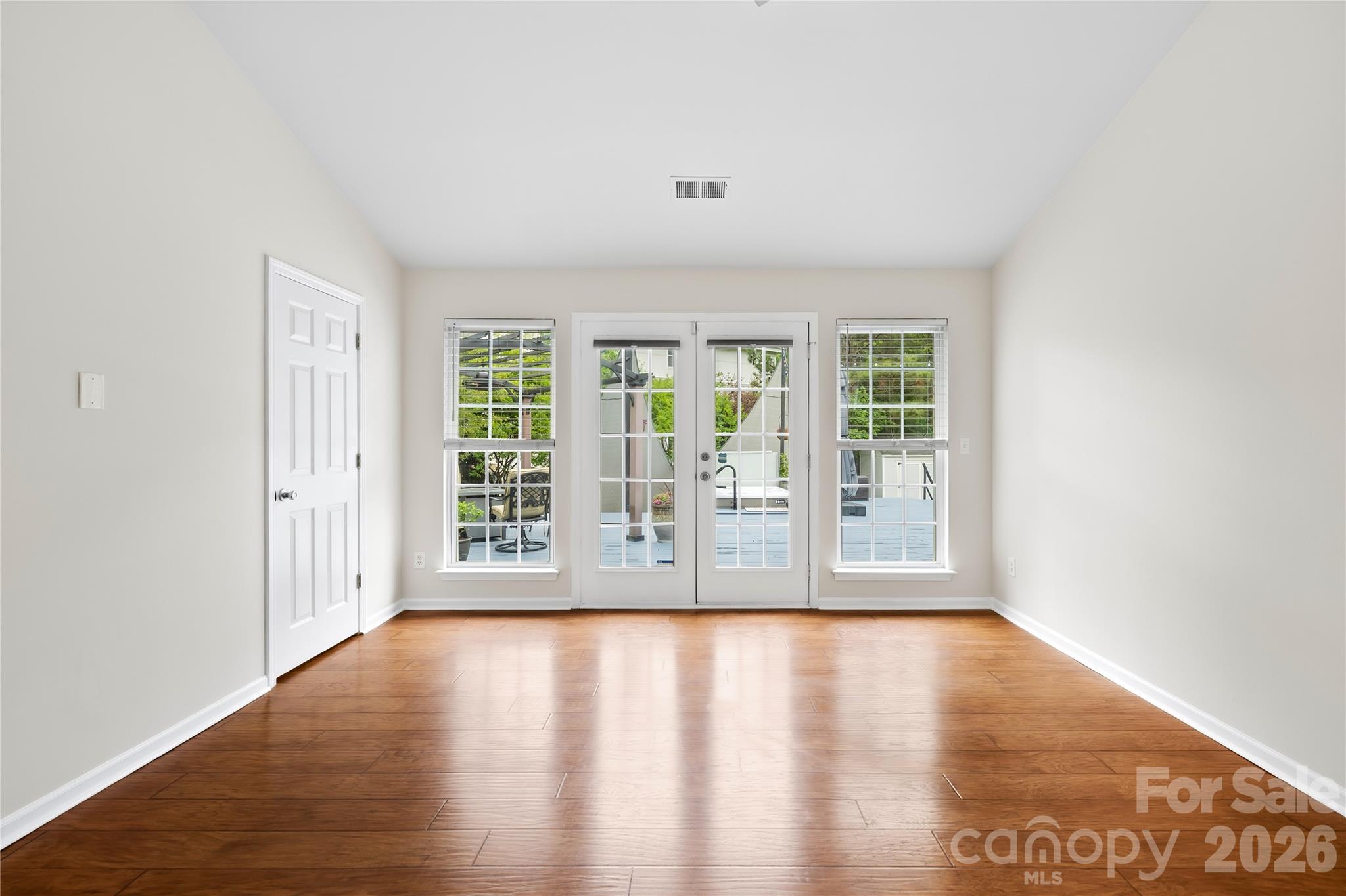124 Huckleberry Lane — Mount Holly