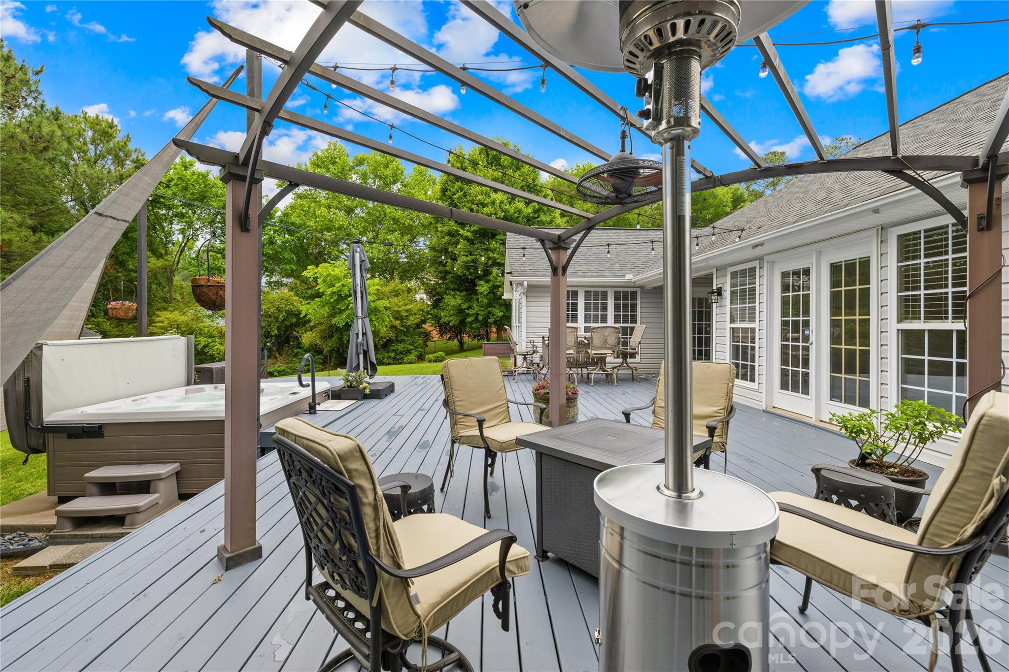 124 Huckleberry Lane — Mount Holly
