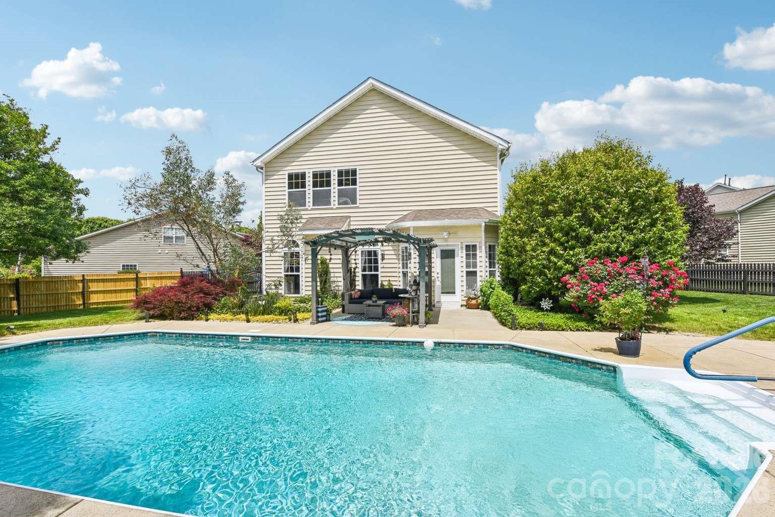 541 Marblewood Court — Fort Mill
