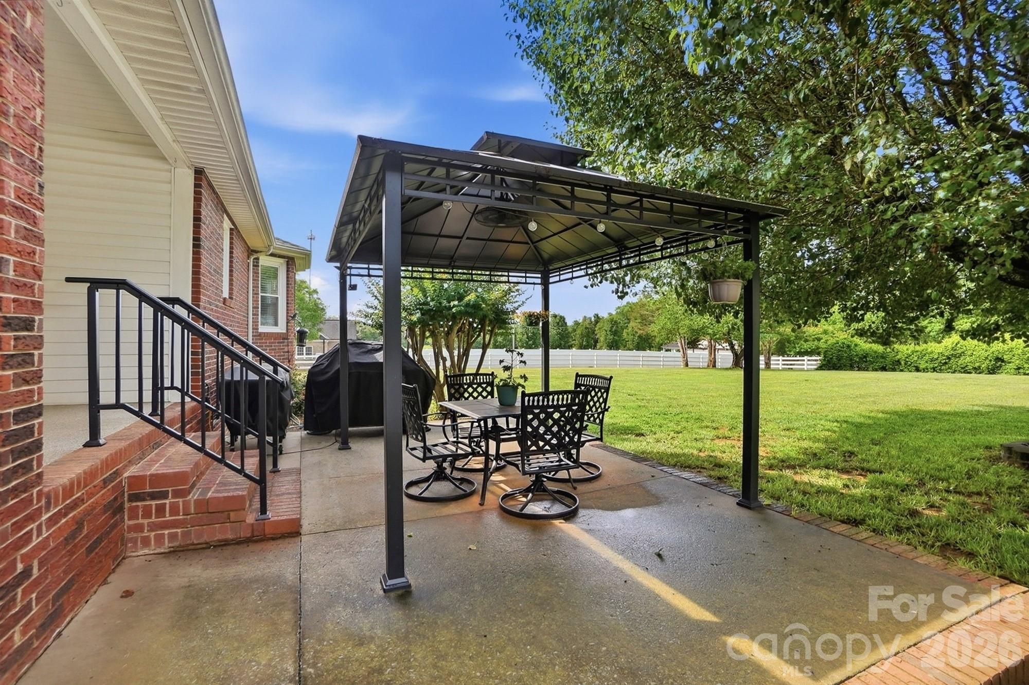 4017 Mullis Newsome Road — Monroe