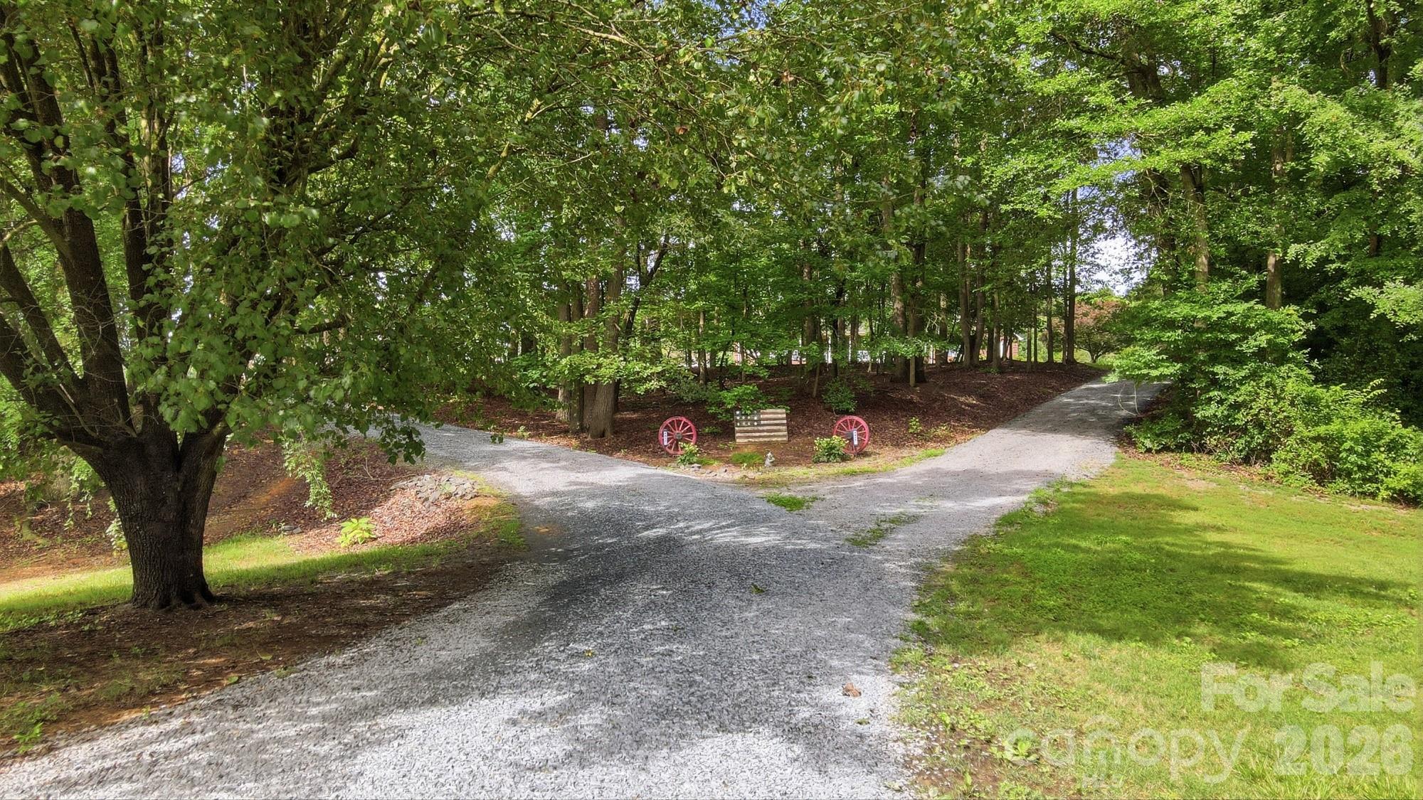 4017 Mullis Newsome Road — Monroe