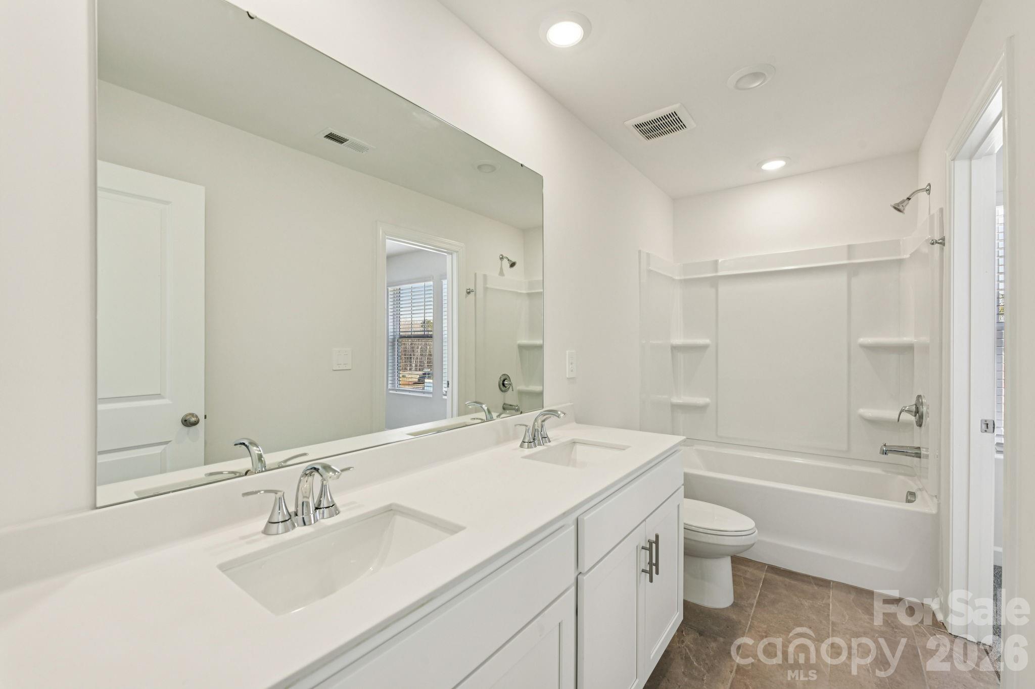 9036 Foggy Brook Loop — Charlotte