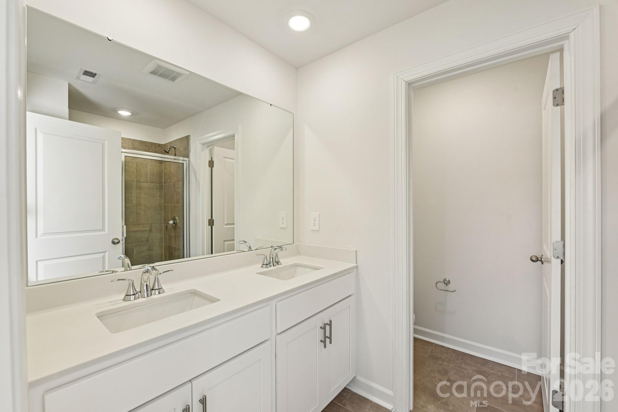 9036 Foggy Brook Loop — Charlotte