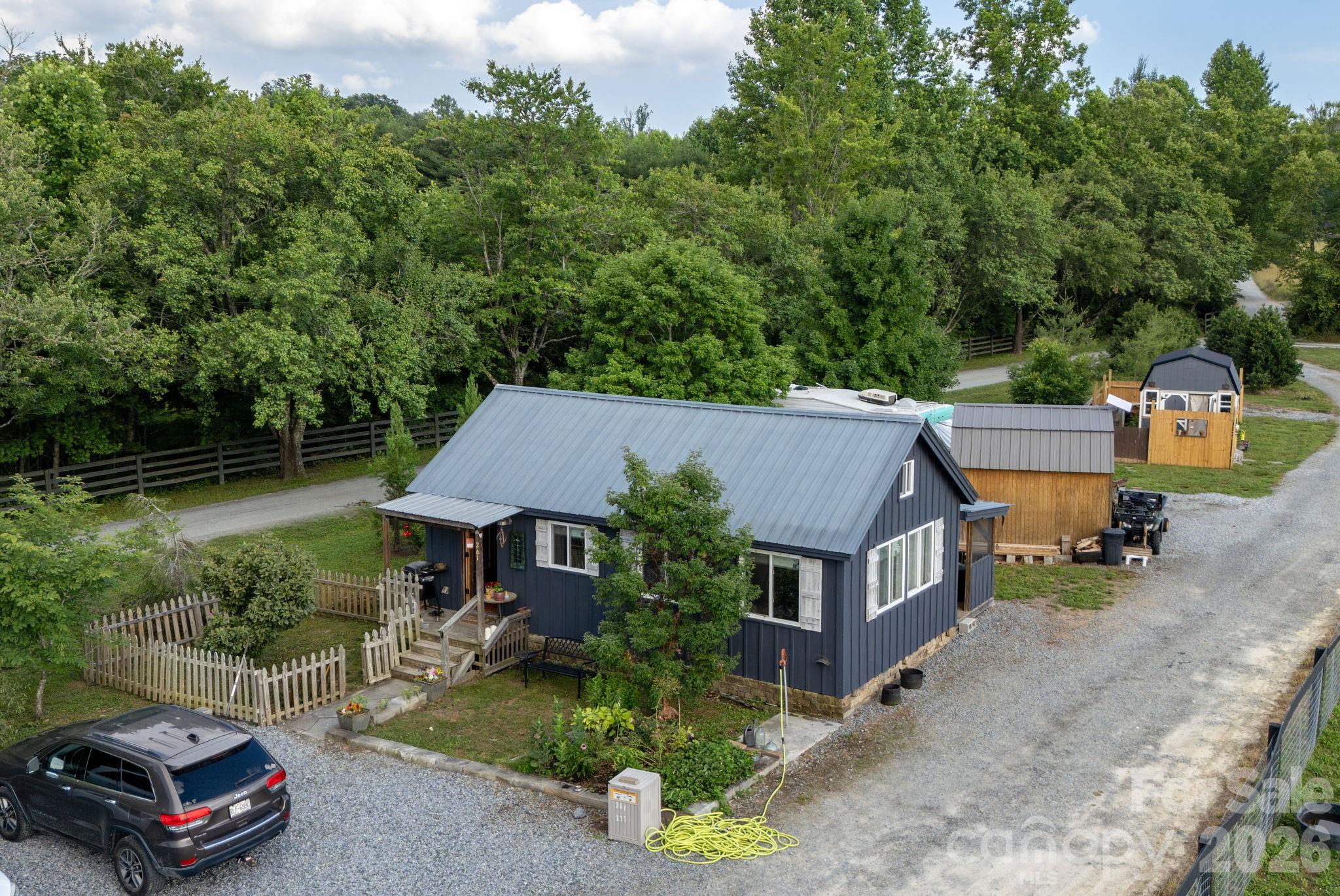 261 & 277 Bent River Farm Road — Pisgah Forest