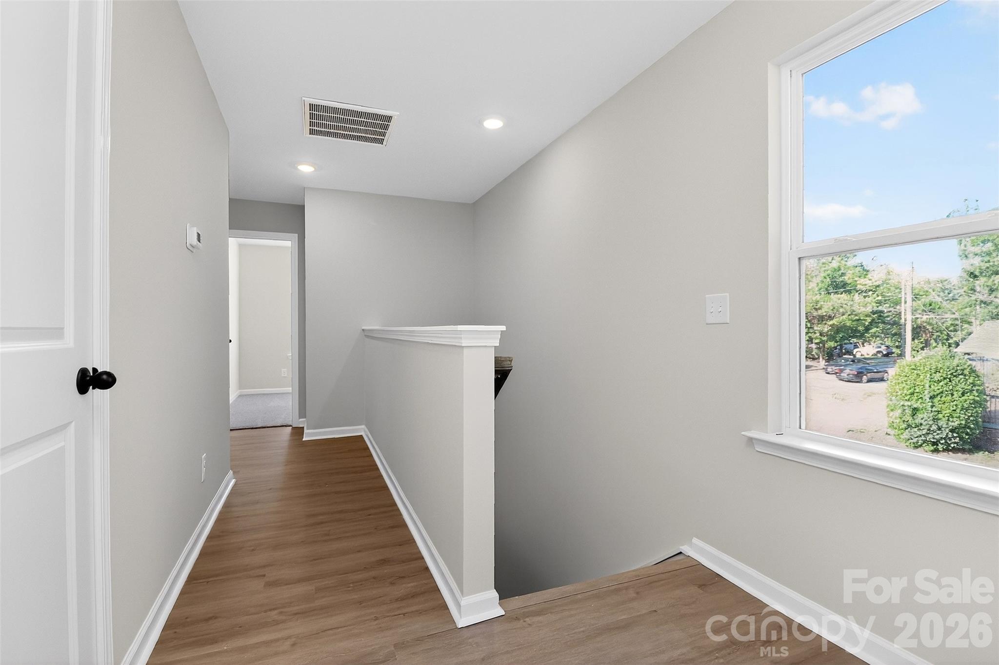 337 N Hoskins Road — Charlotte
