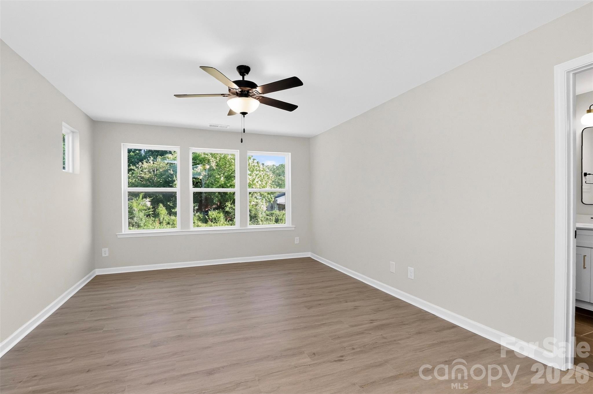 337 N Hoskins Road — Charlotte