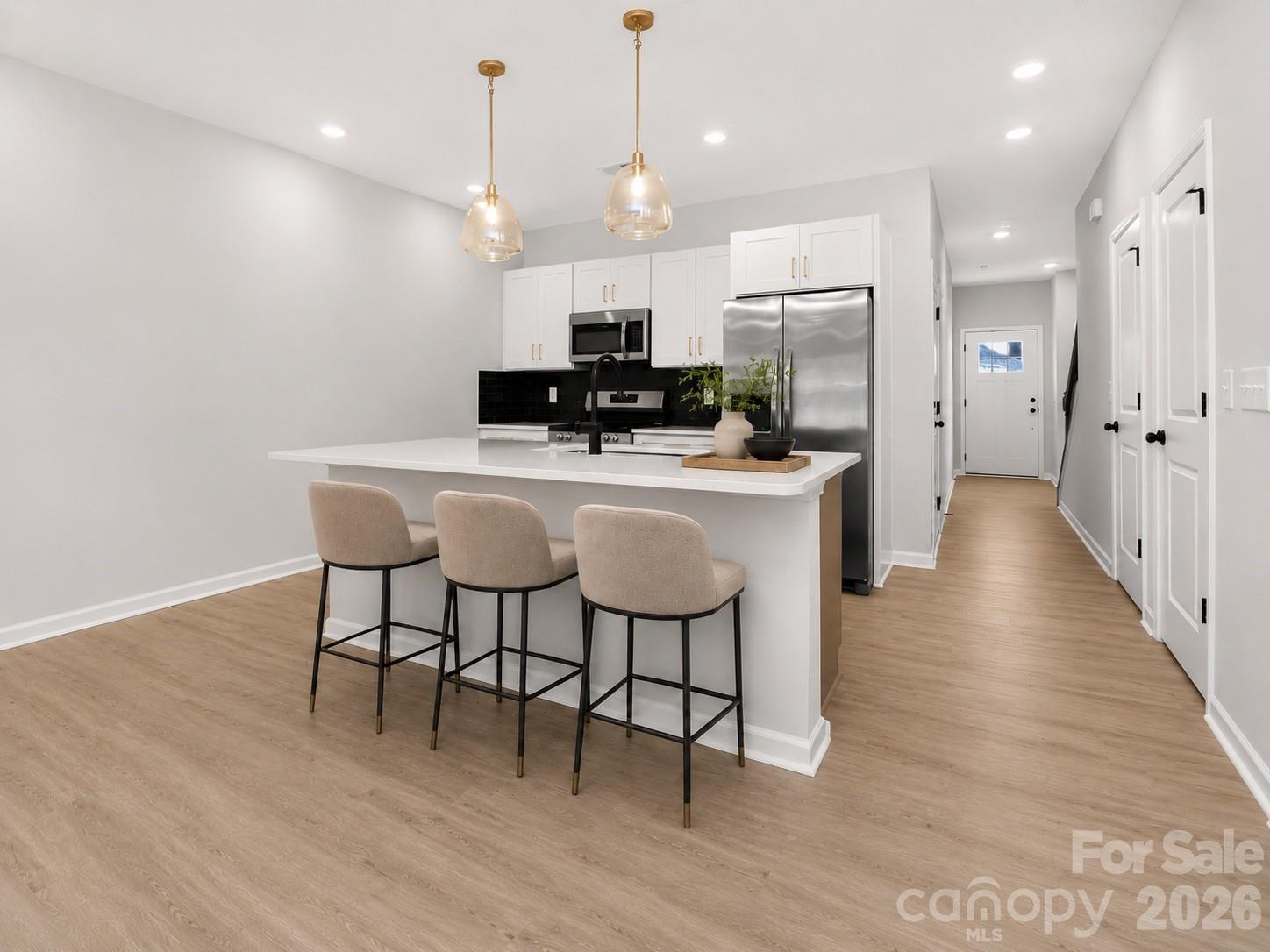 337 N Hoskins Road — Charlotte