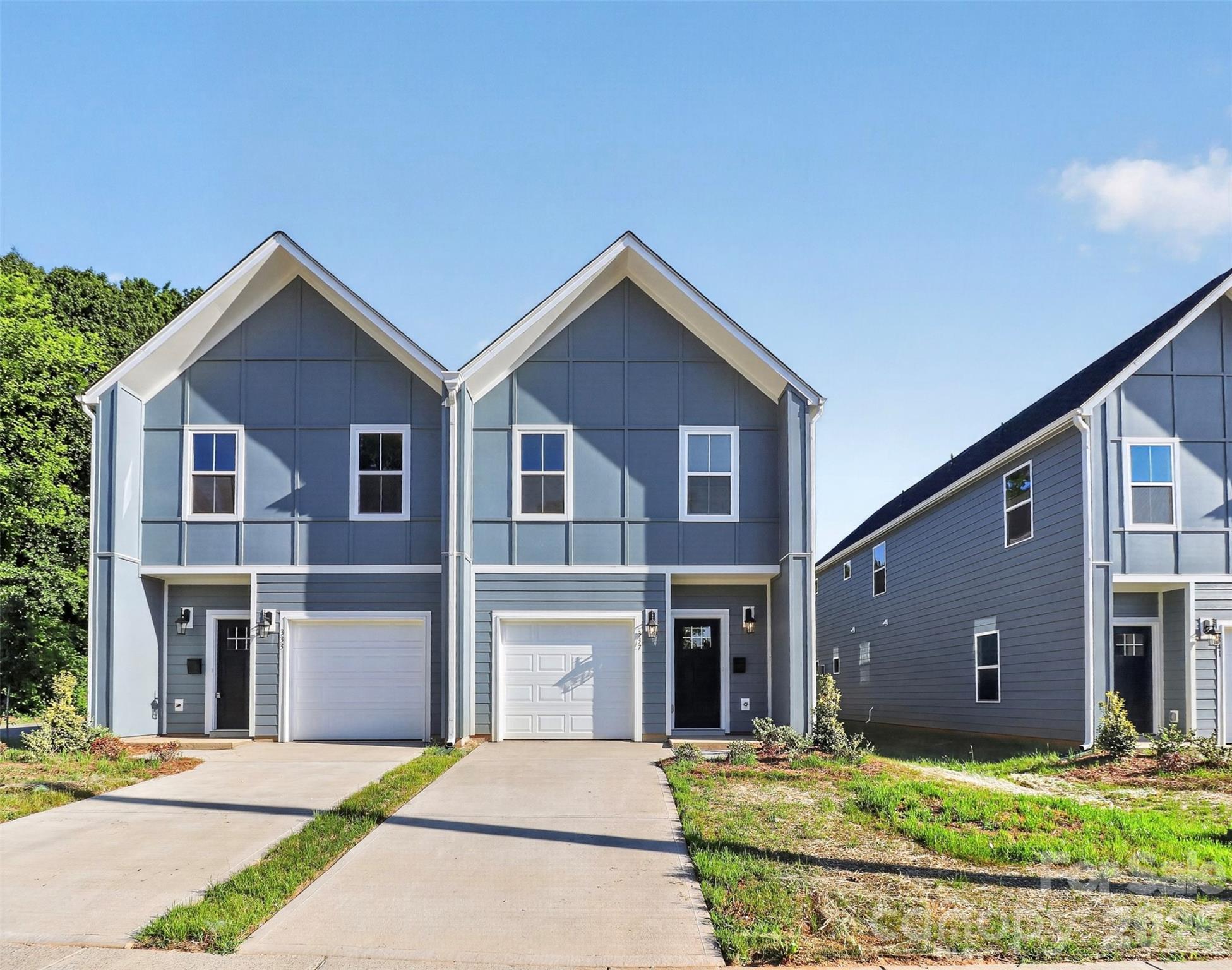 337 N Hoskins Road — Charlotte