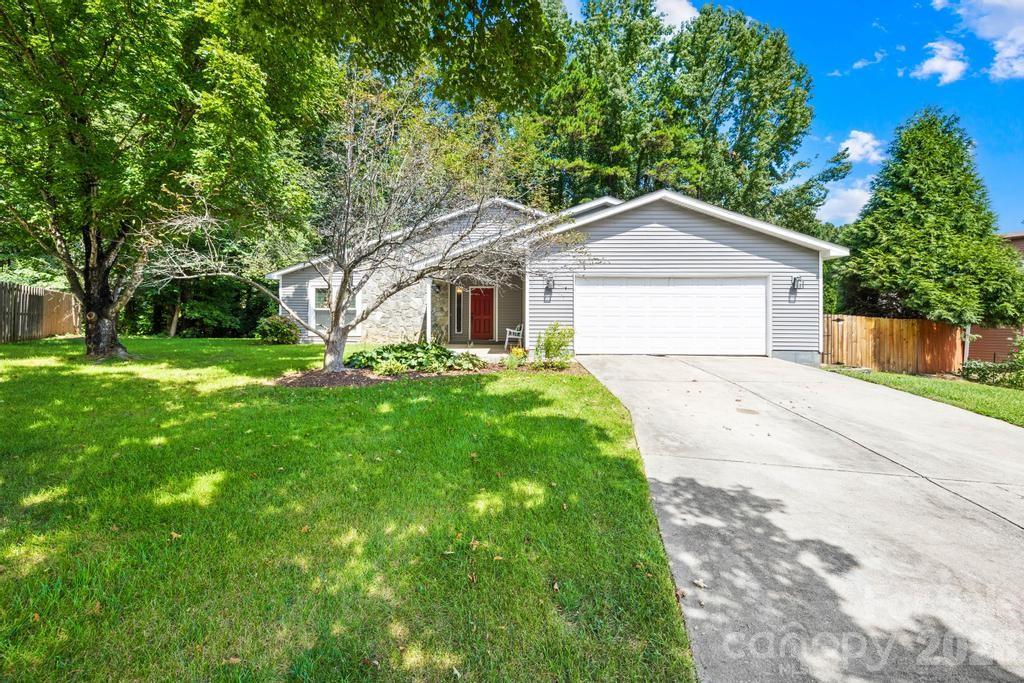 6509 Wealdstone Court — Mint Hill