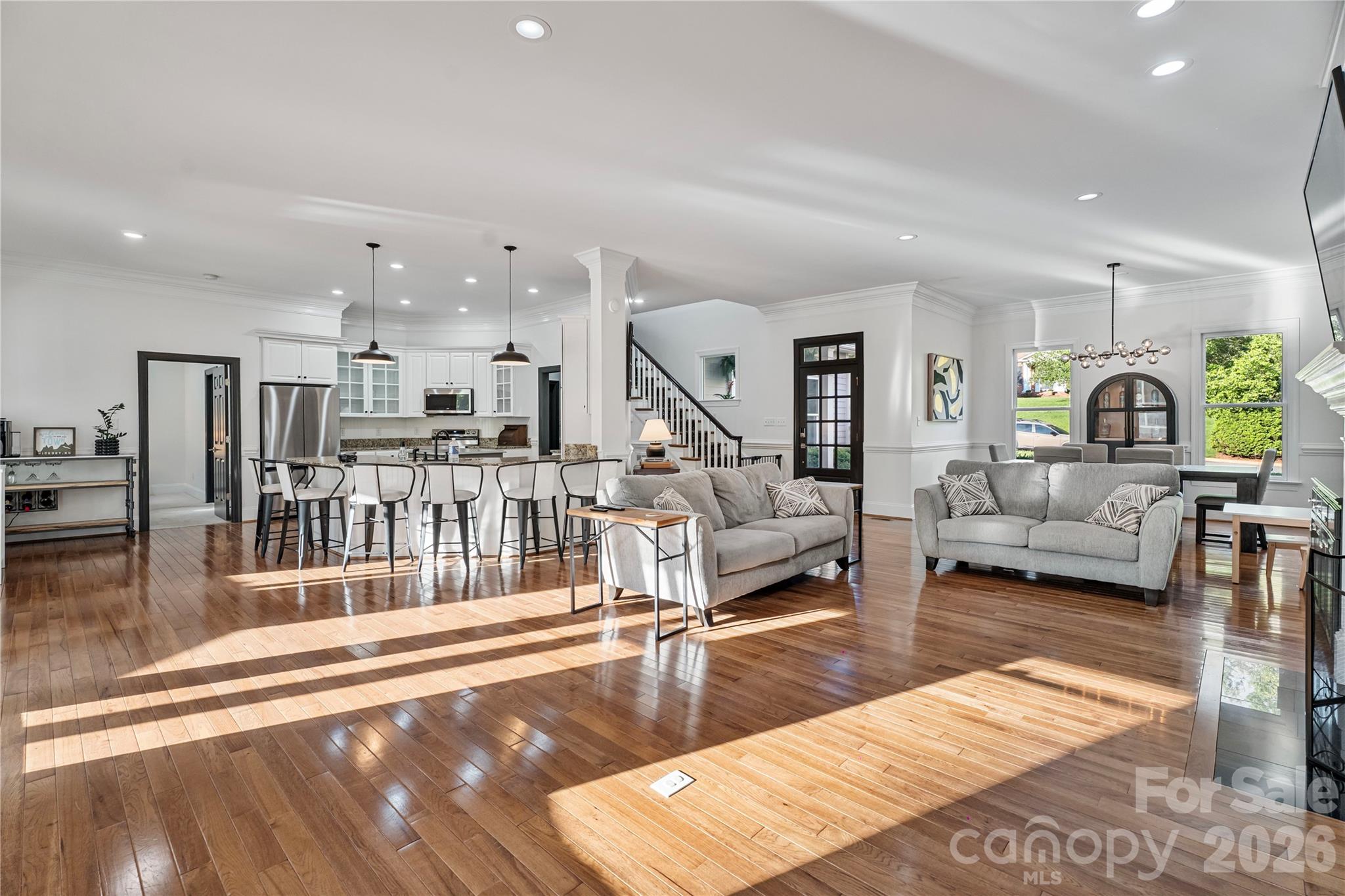 1019 10th Street Lane NW — Hickory