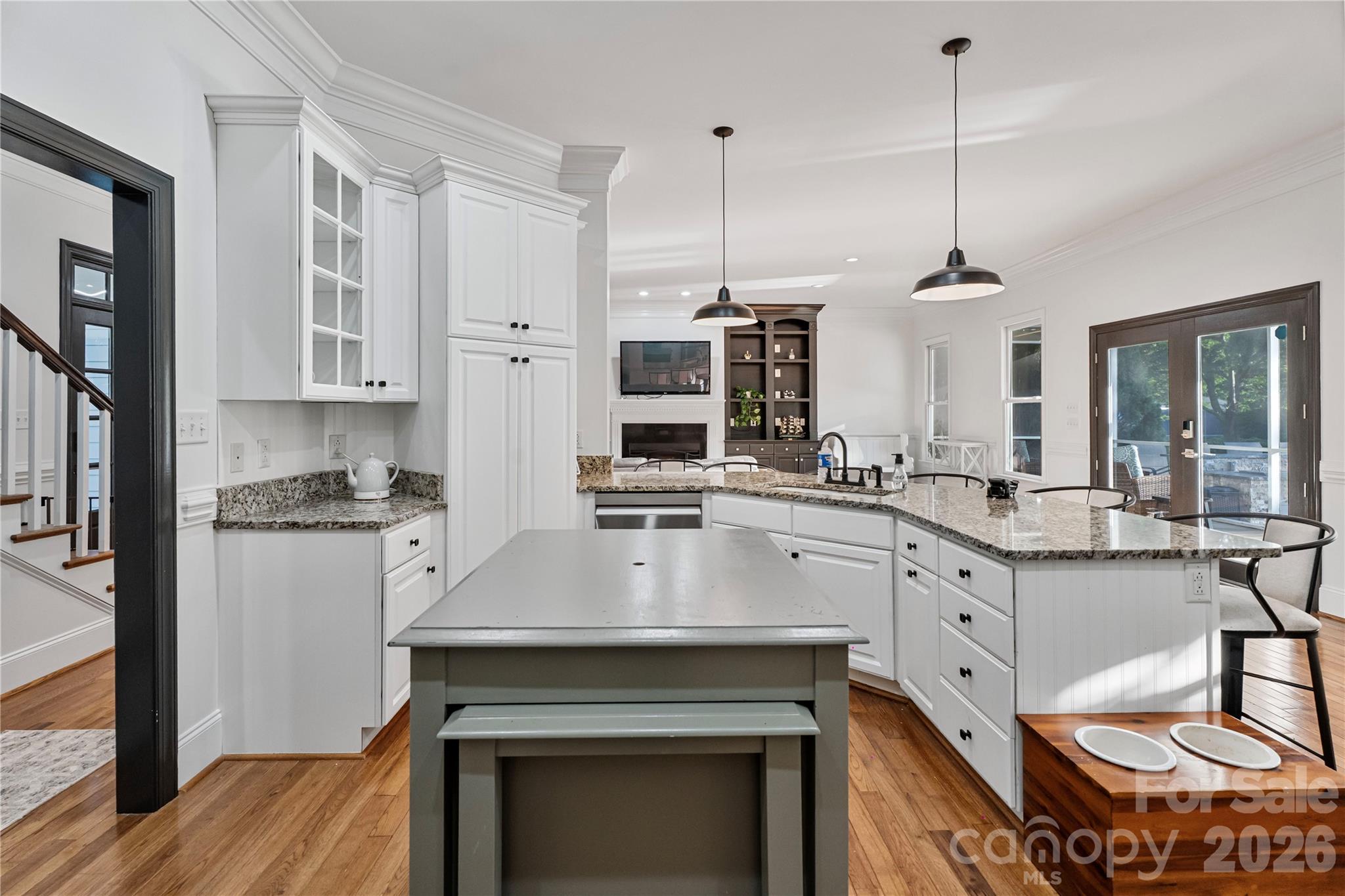 1019 10th Street Lane NW — Hickory