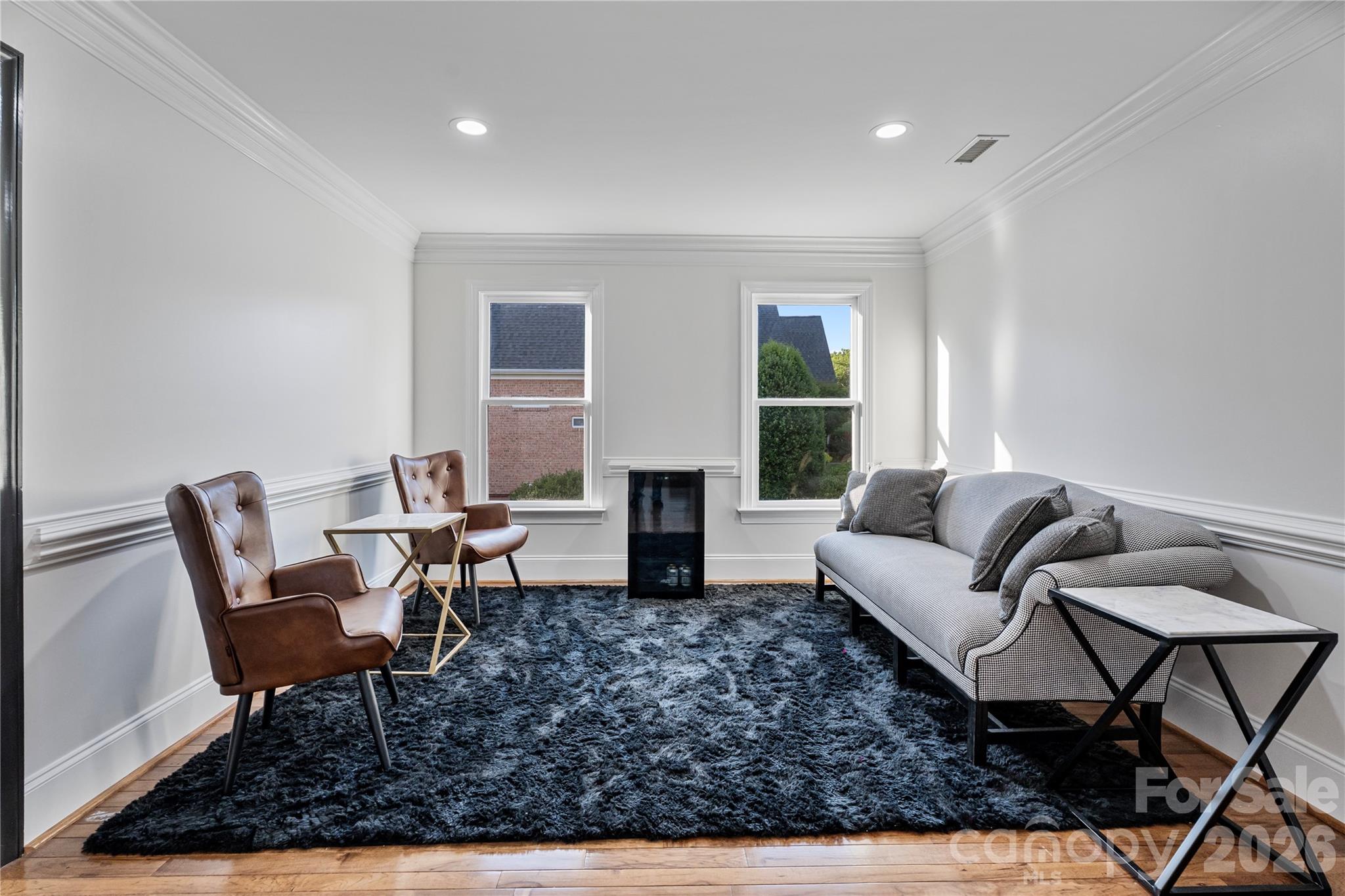 1019 10th Street Lane NW — Hickory