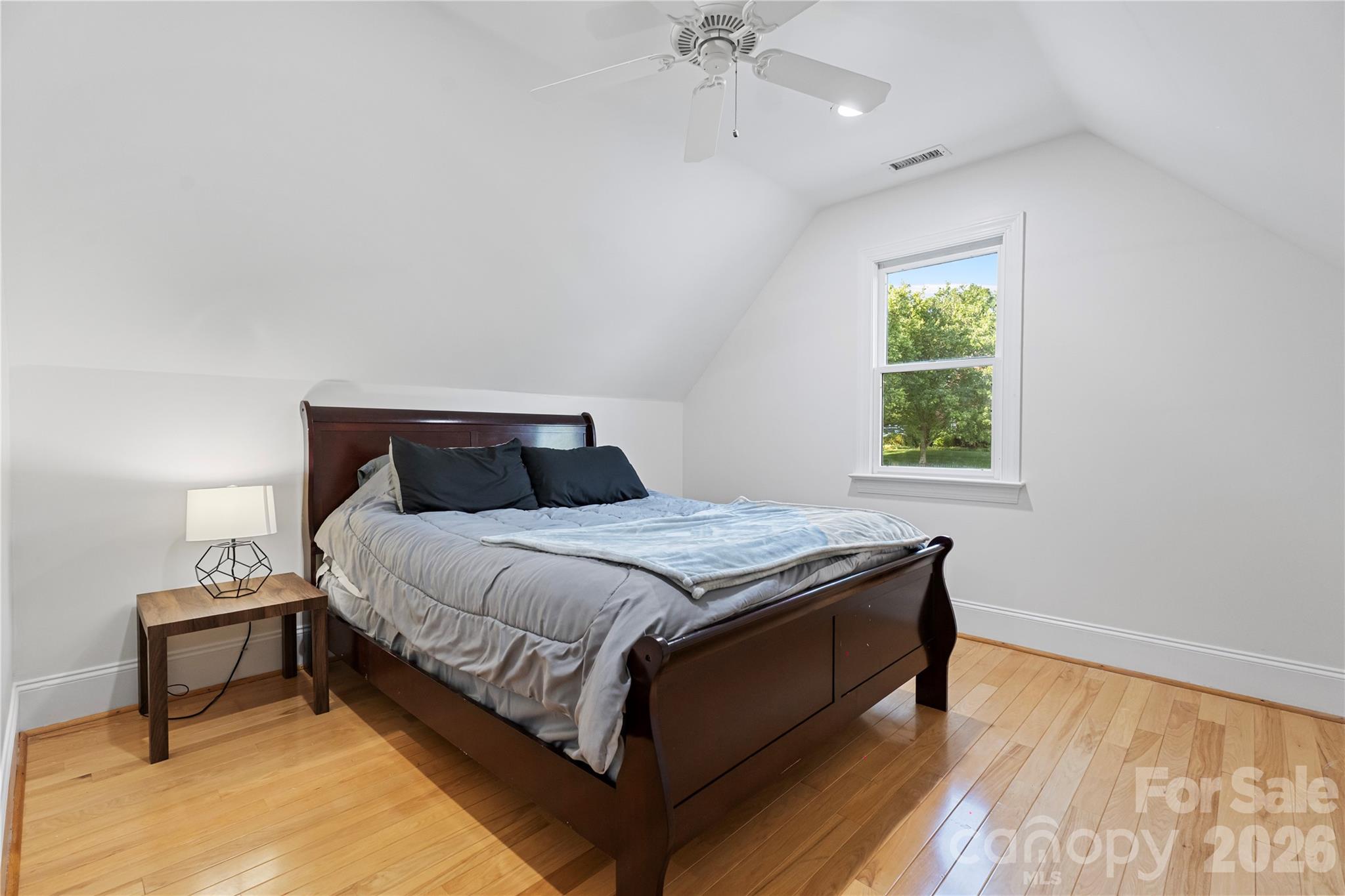 1019 10th Street Lane NW — Hickory