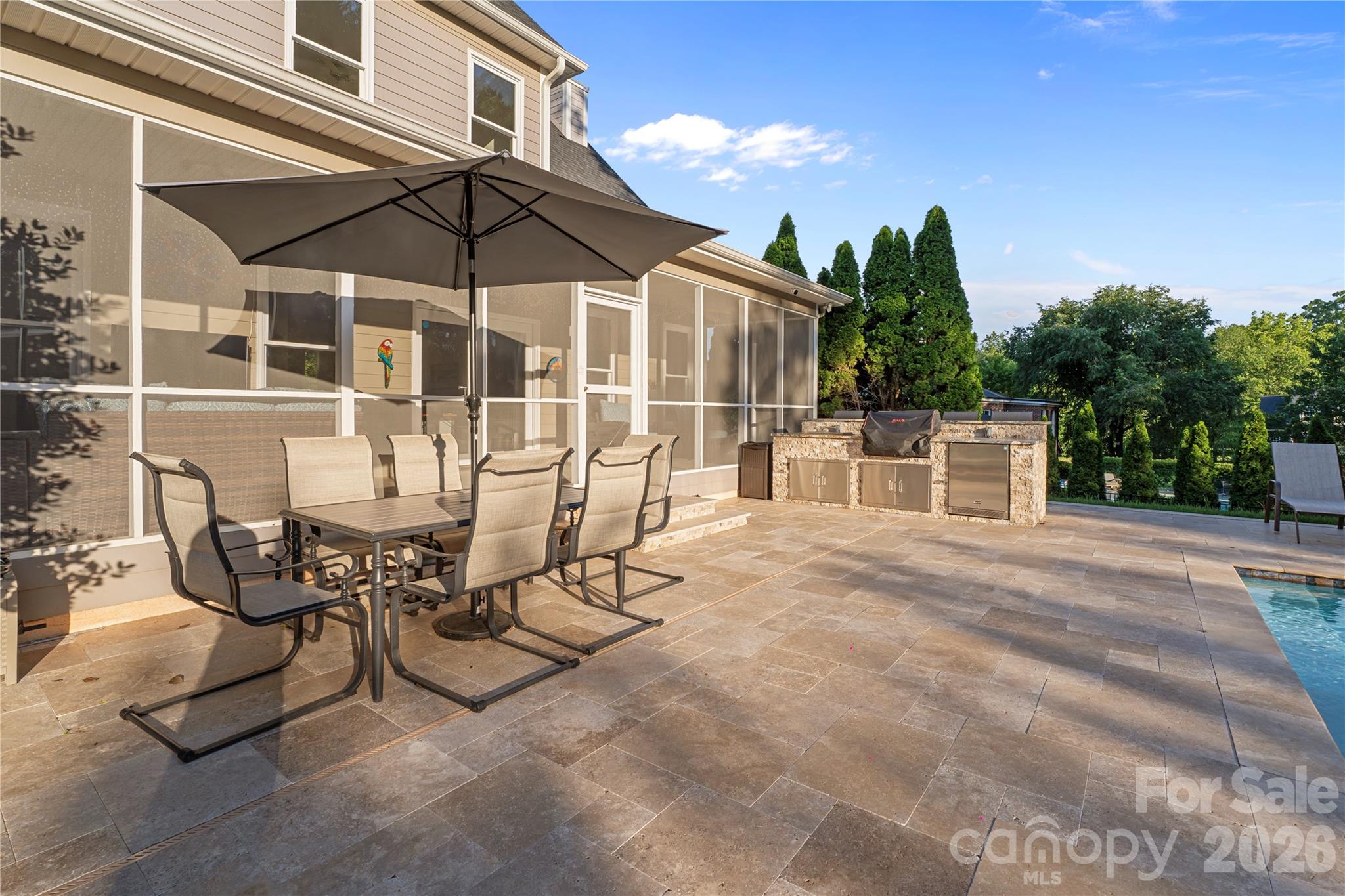 1019 10th Street Lane NW — Hickory