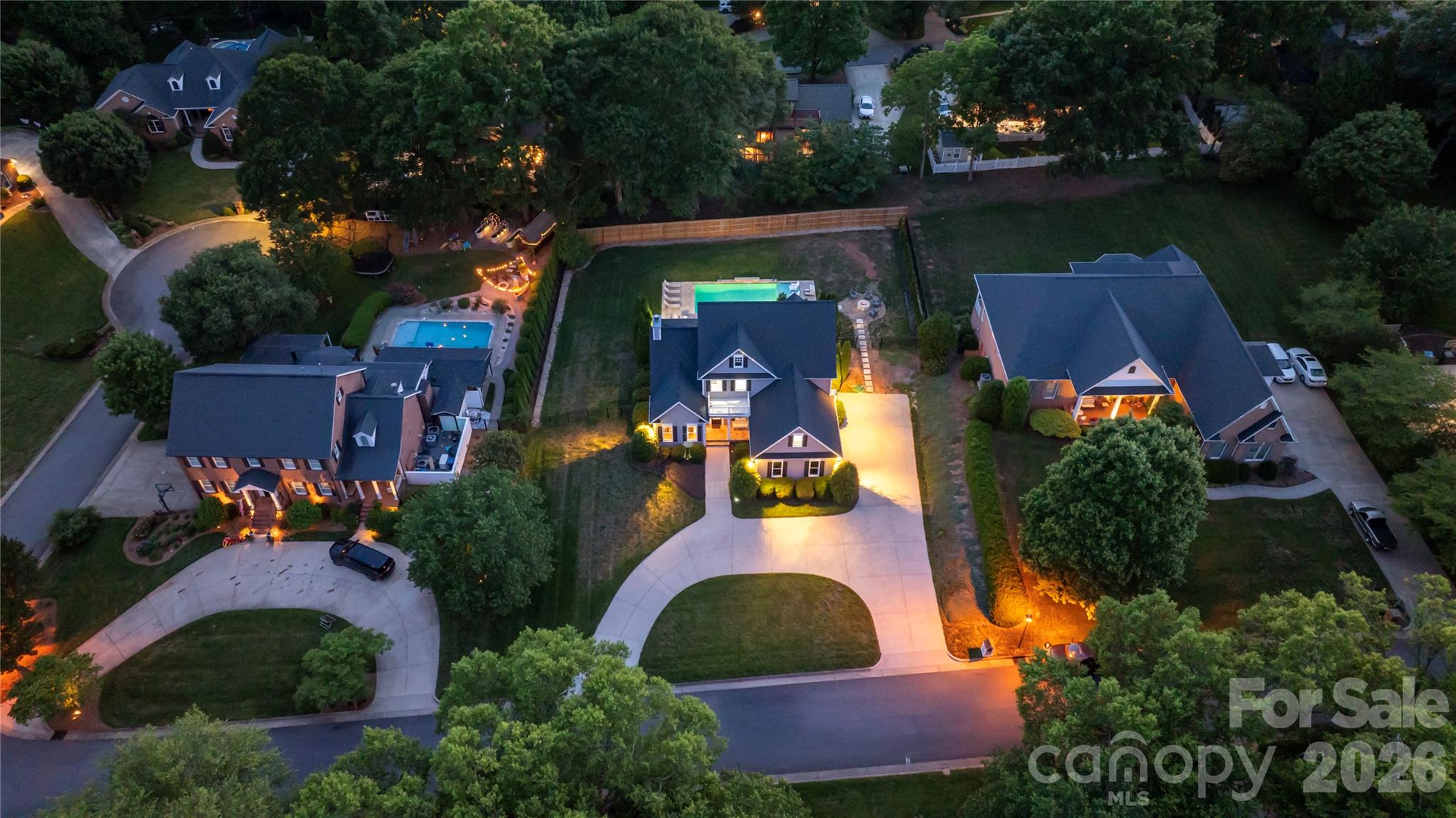 1019 10th Street Lane NW — Hickory