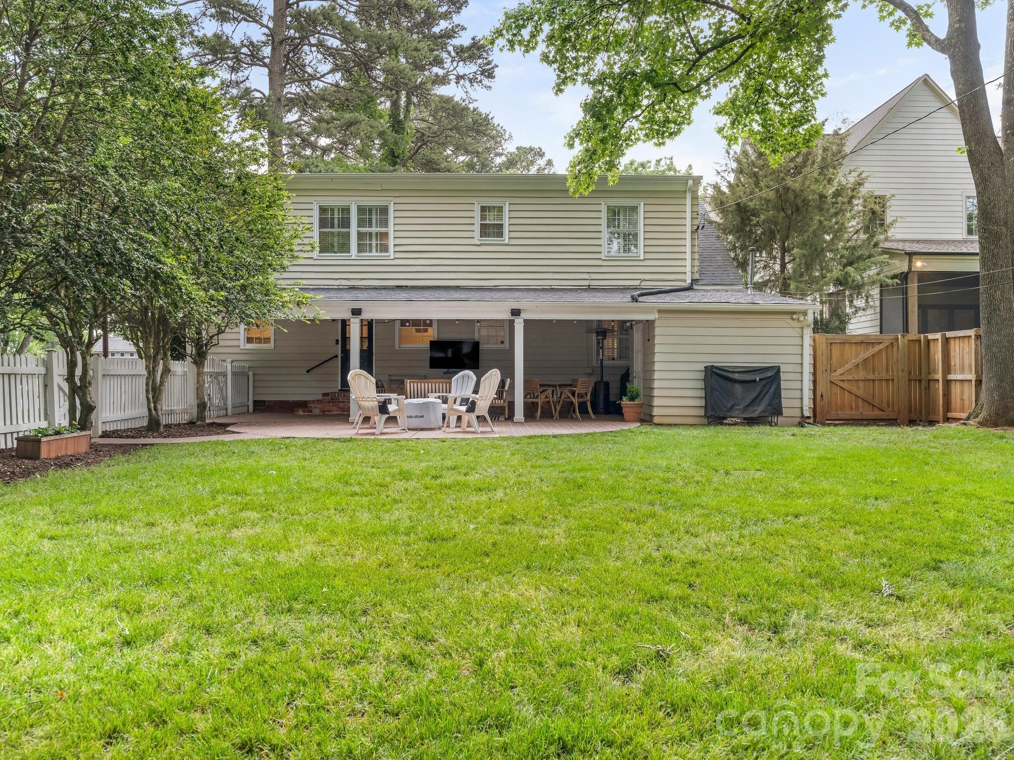 4212 Melchor Avenue — Charlotte