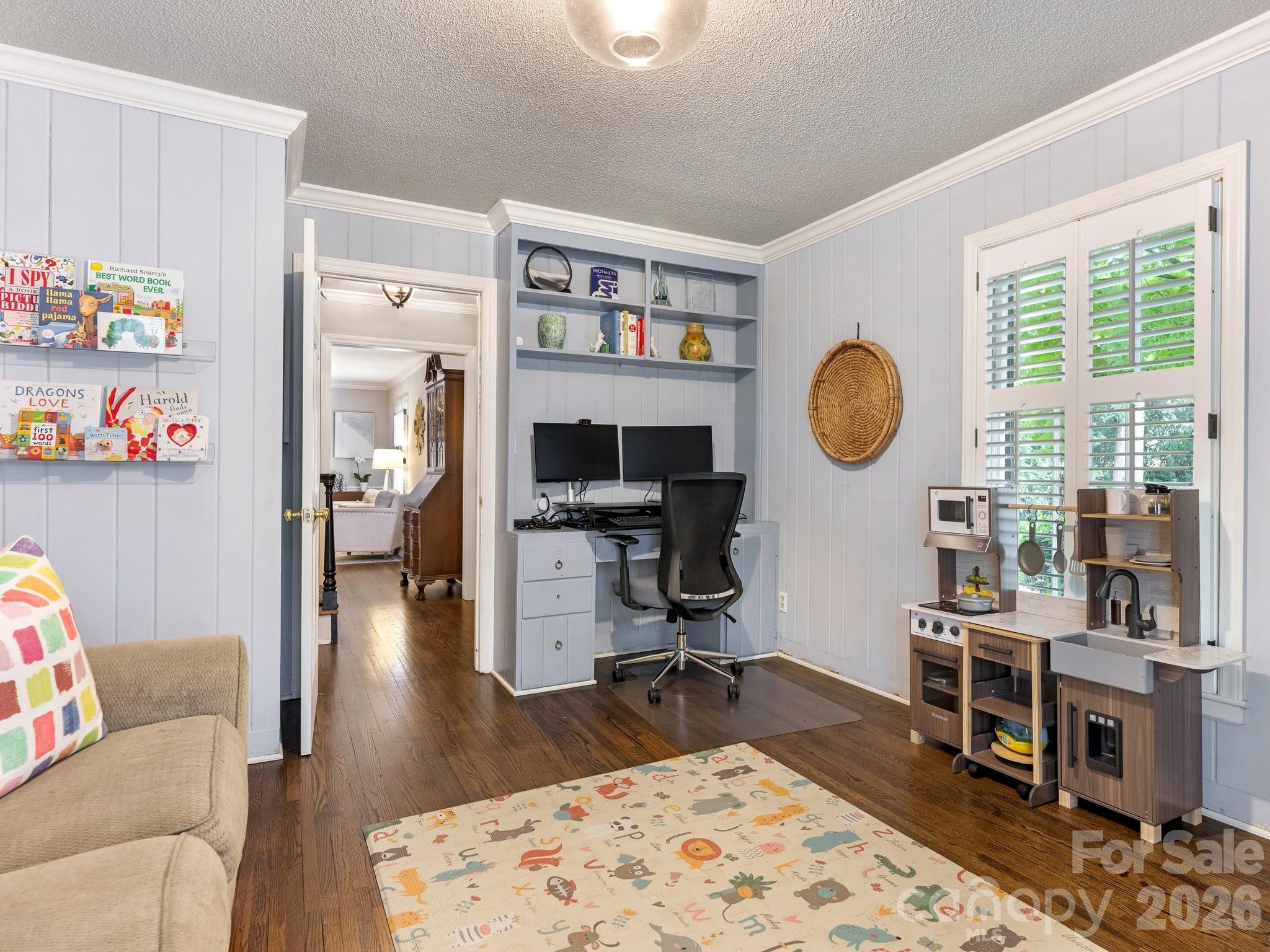 4212 Melchor Avenue — Charlotte