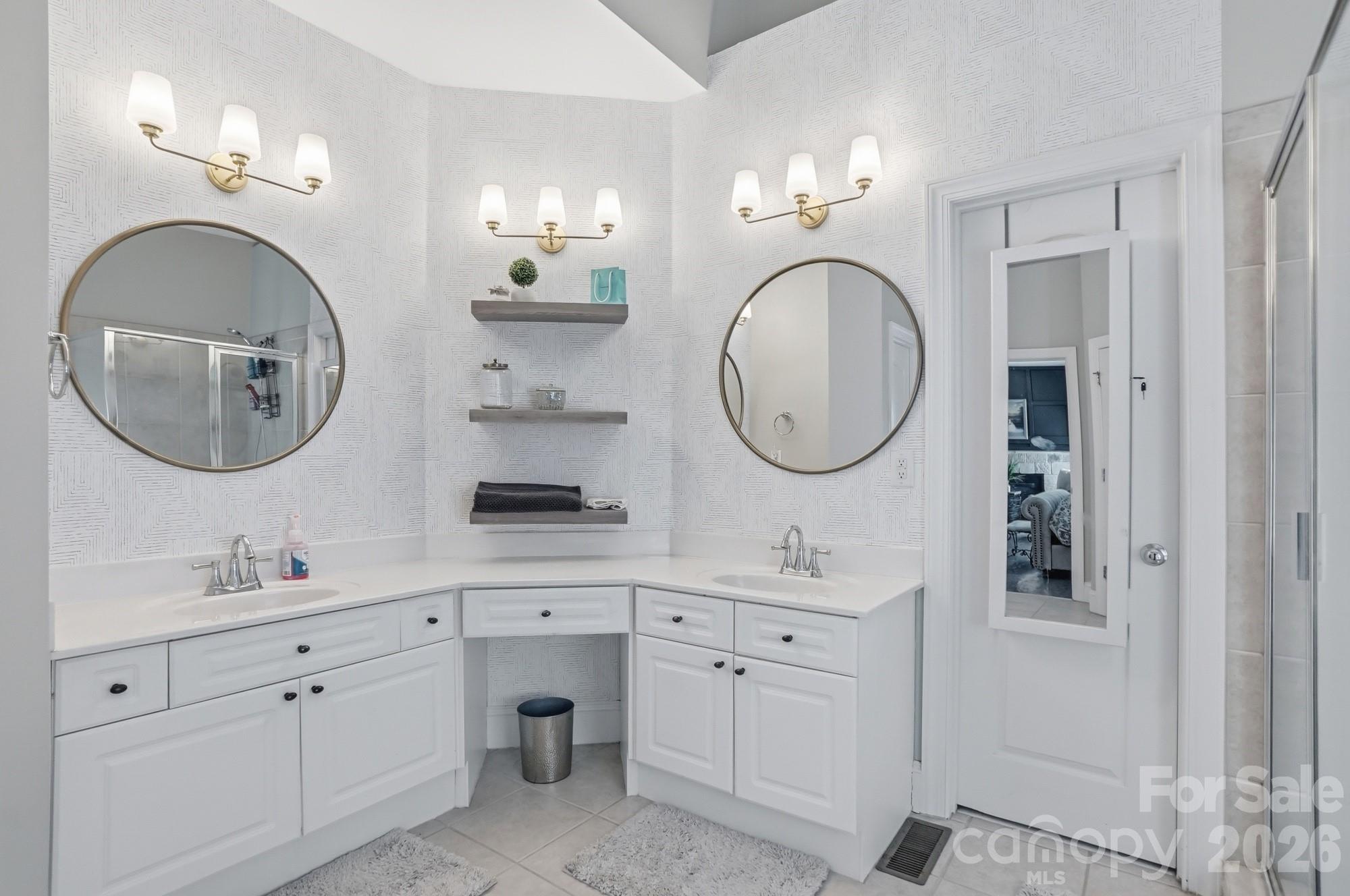 2066 Applebrook Drive — Wesley Chapel