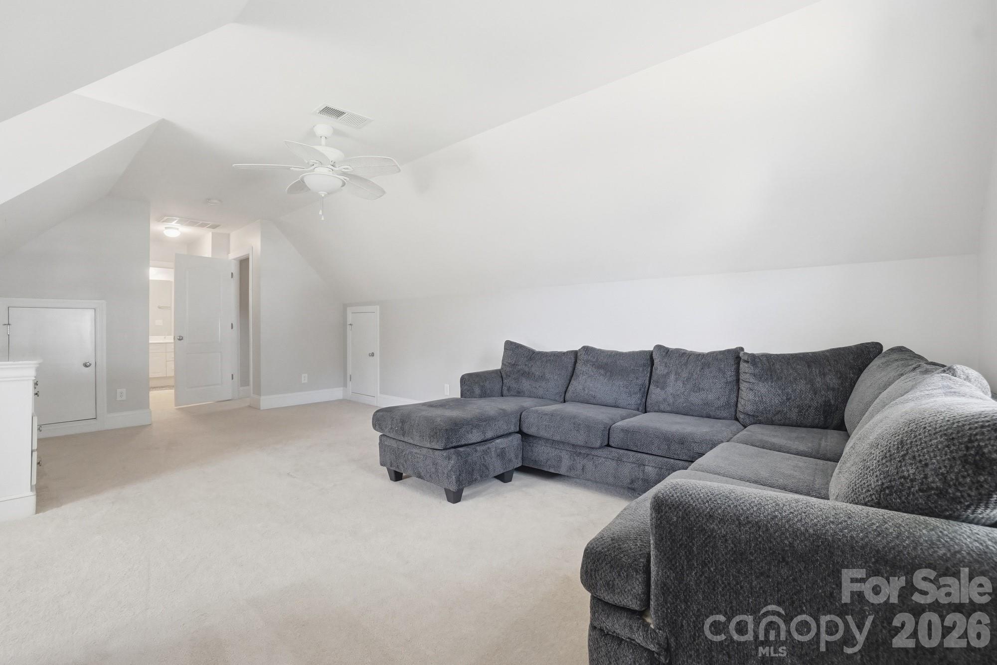 2066 Applebrook Drive — Wesley Chapel