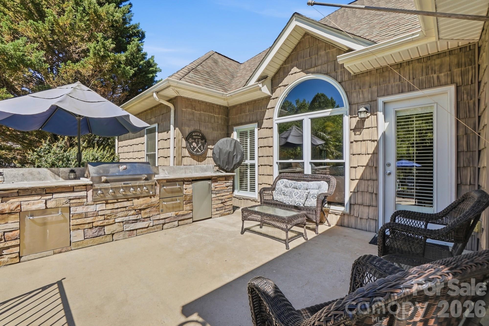 2066 Applebrook Drive — Wesley Chapel