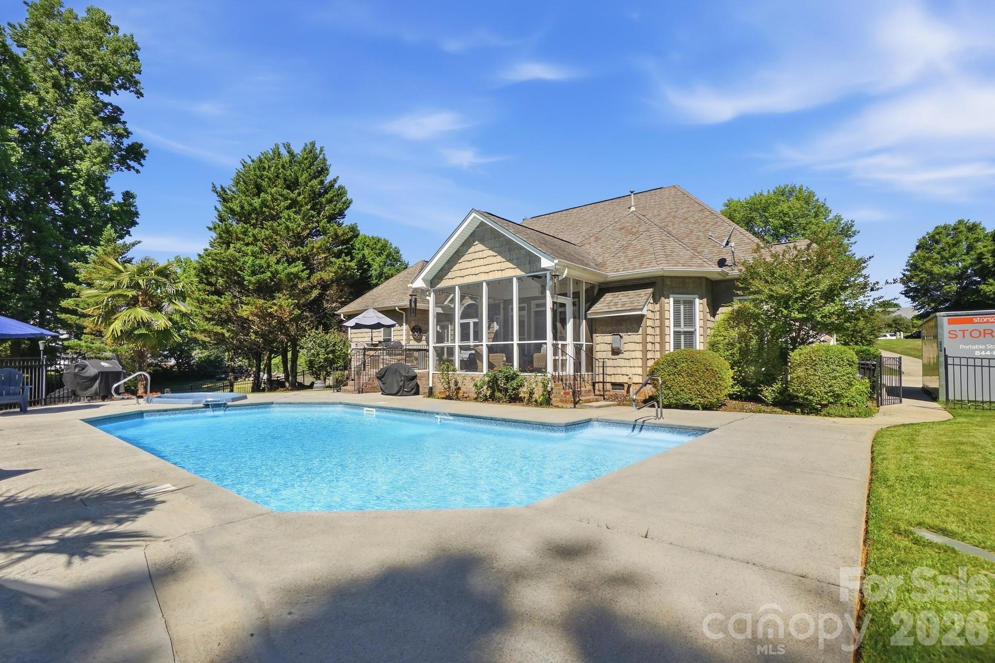 2066 Applebrook Drive — Wesley Chapel