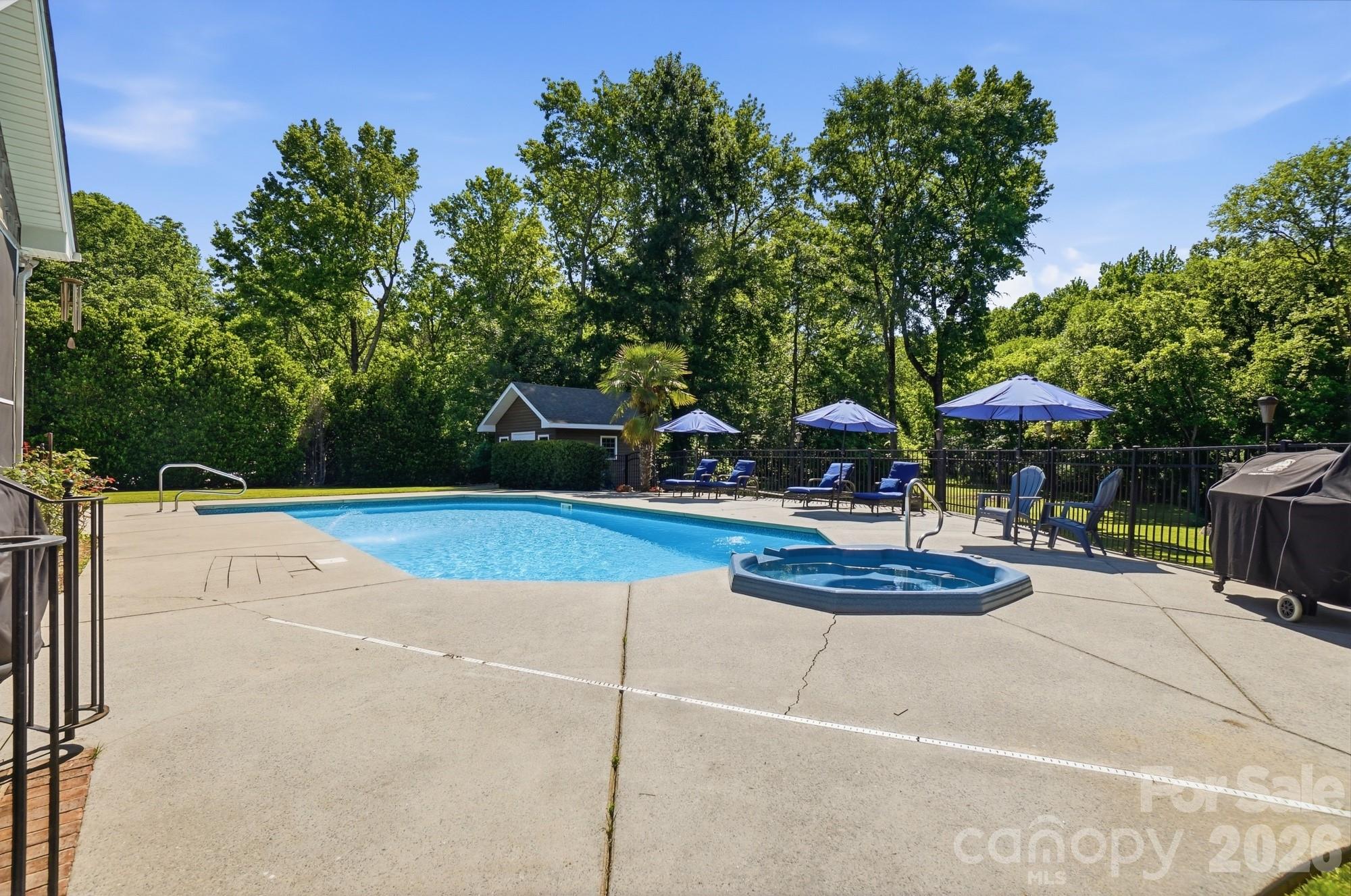 2066 Applebrook Drive — Wesley Chapel