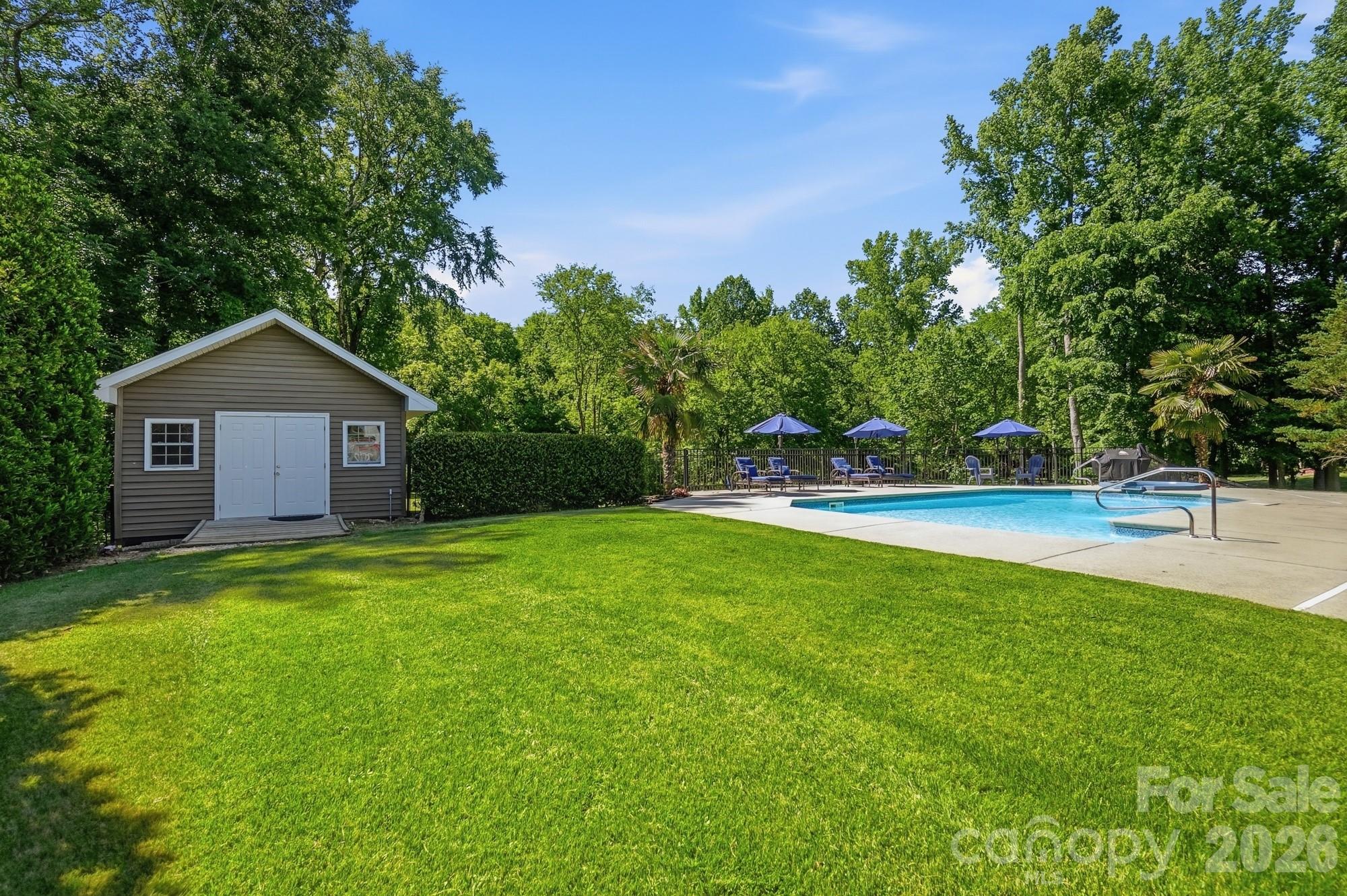 2066 Applebrook Drive — Wesley Chapel
