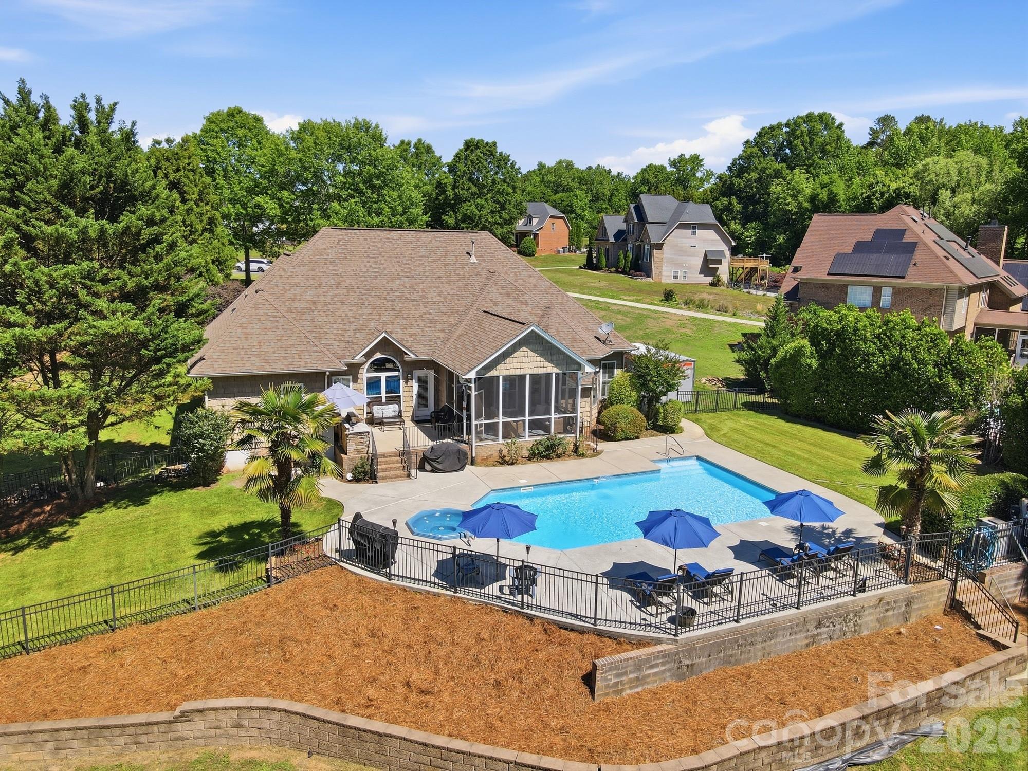 2066 Applebrook Drive — Wesley Chapel