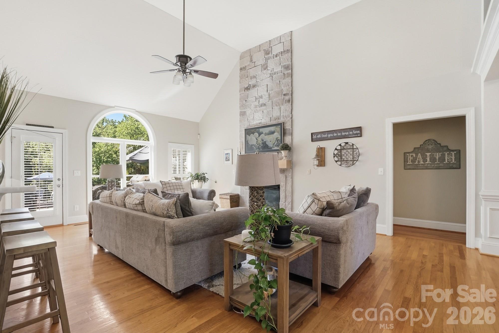 2066 Applebrook Drive — Wesley Chapel
