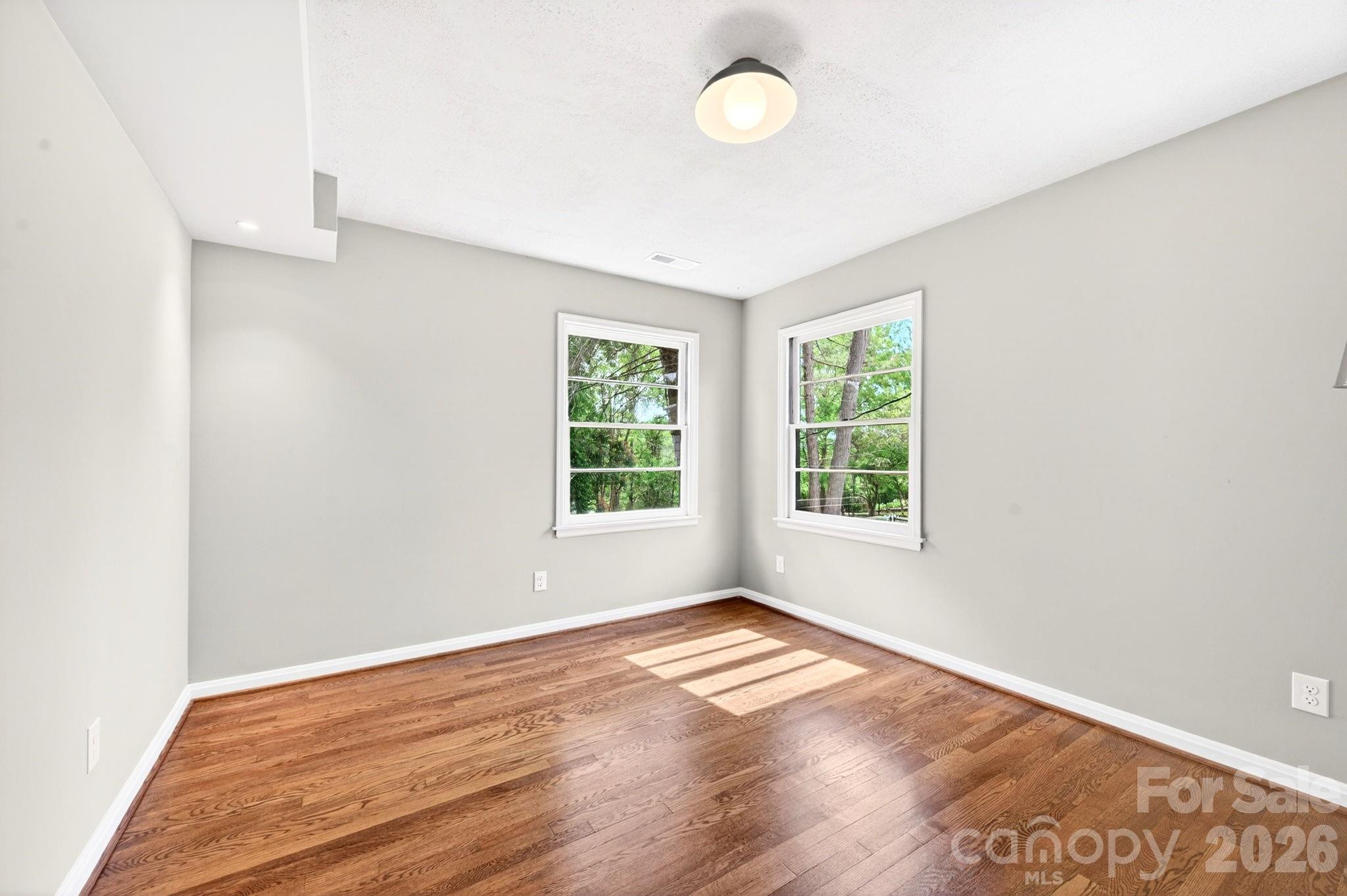 4 Baird Lane — Asheville
