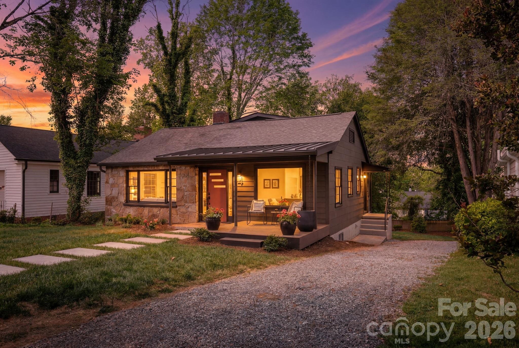 4 Baird Lane — Asheville