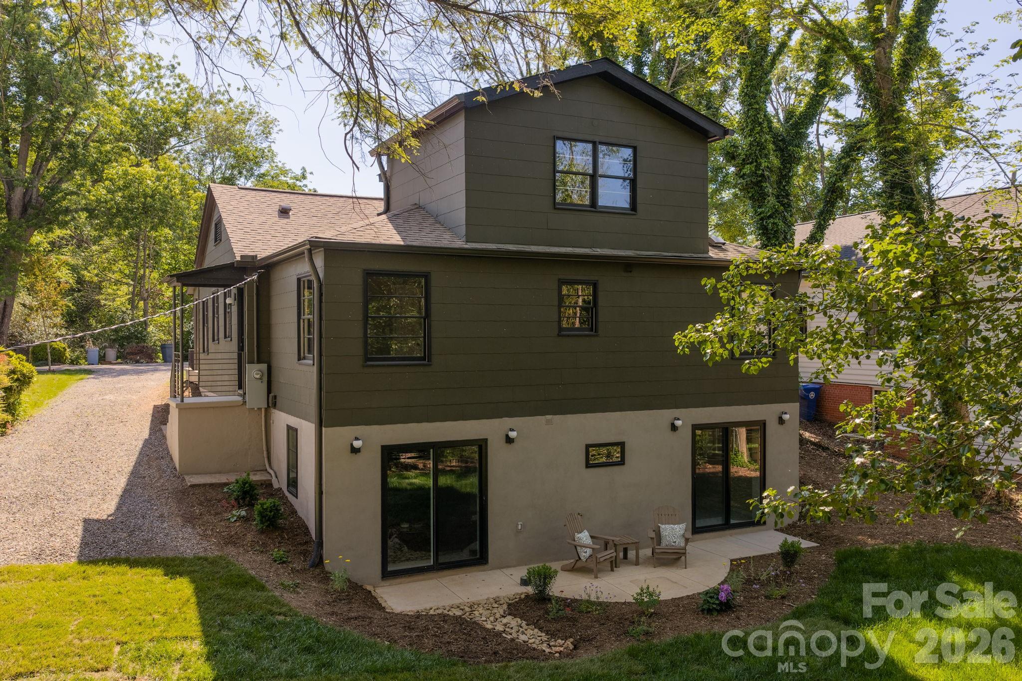 4 Baird Lane — Asheville