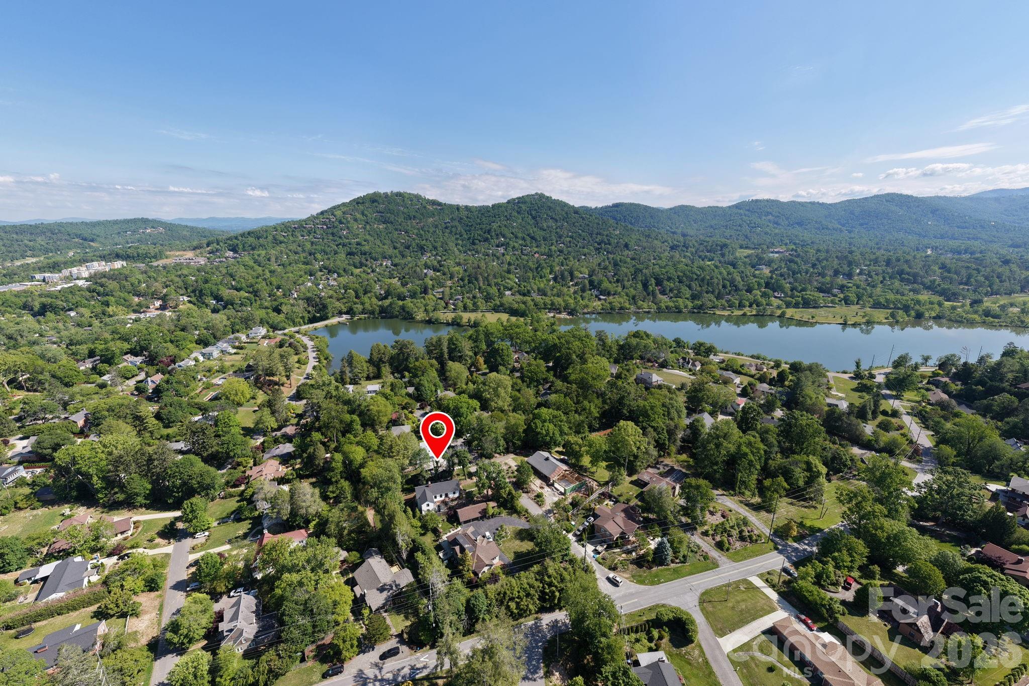 4 Baird Lane — Asheville