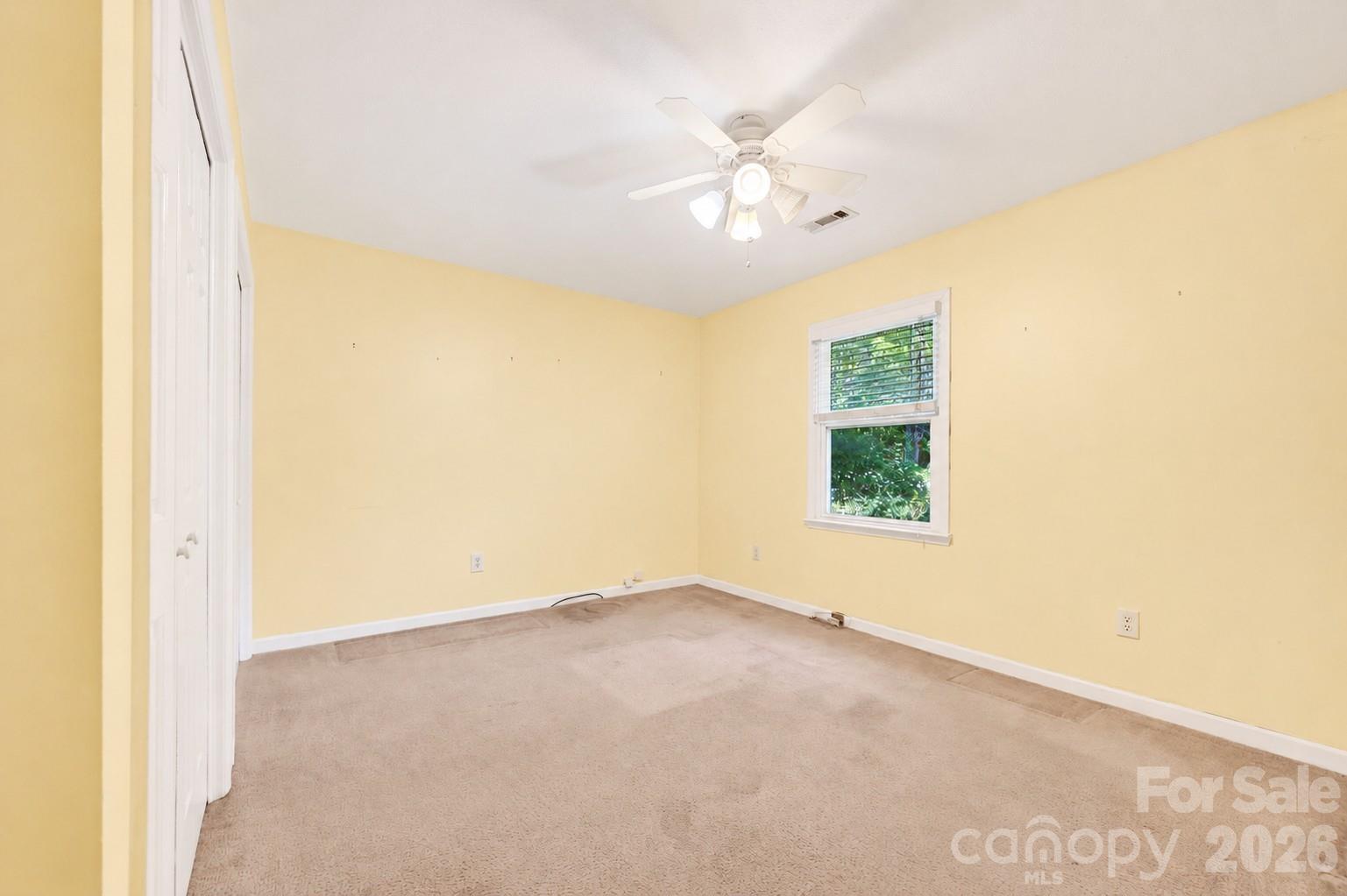 109 Lovers Loop Road — Asheville