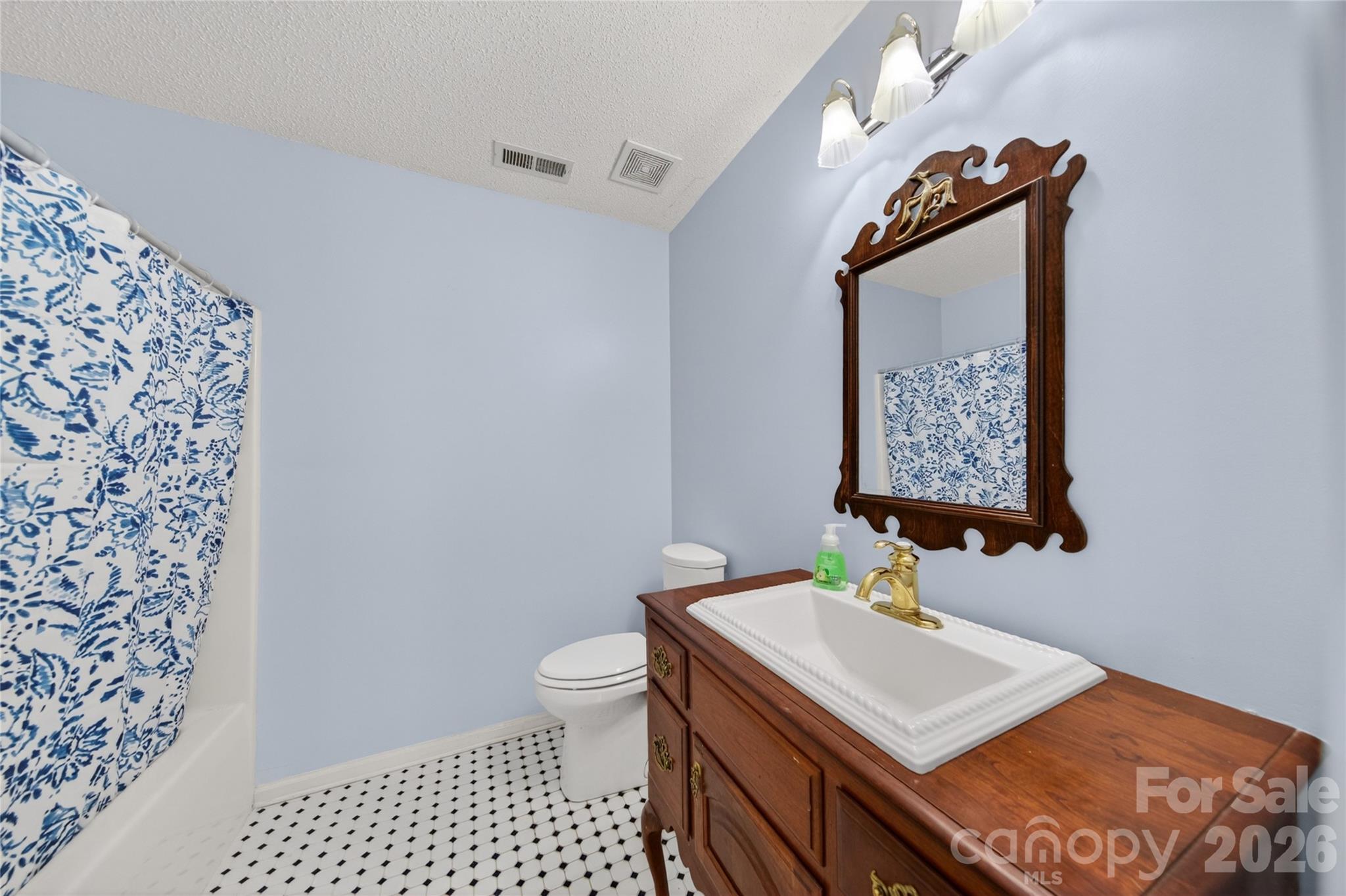 3504 Sassafras Trail — Waxhaw