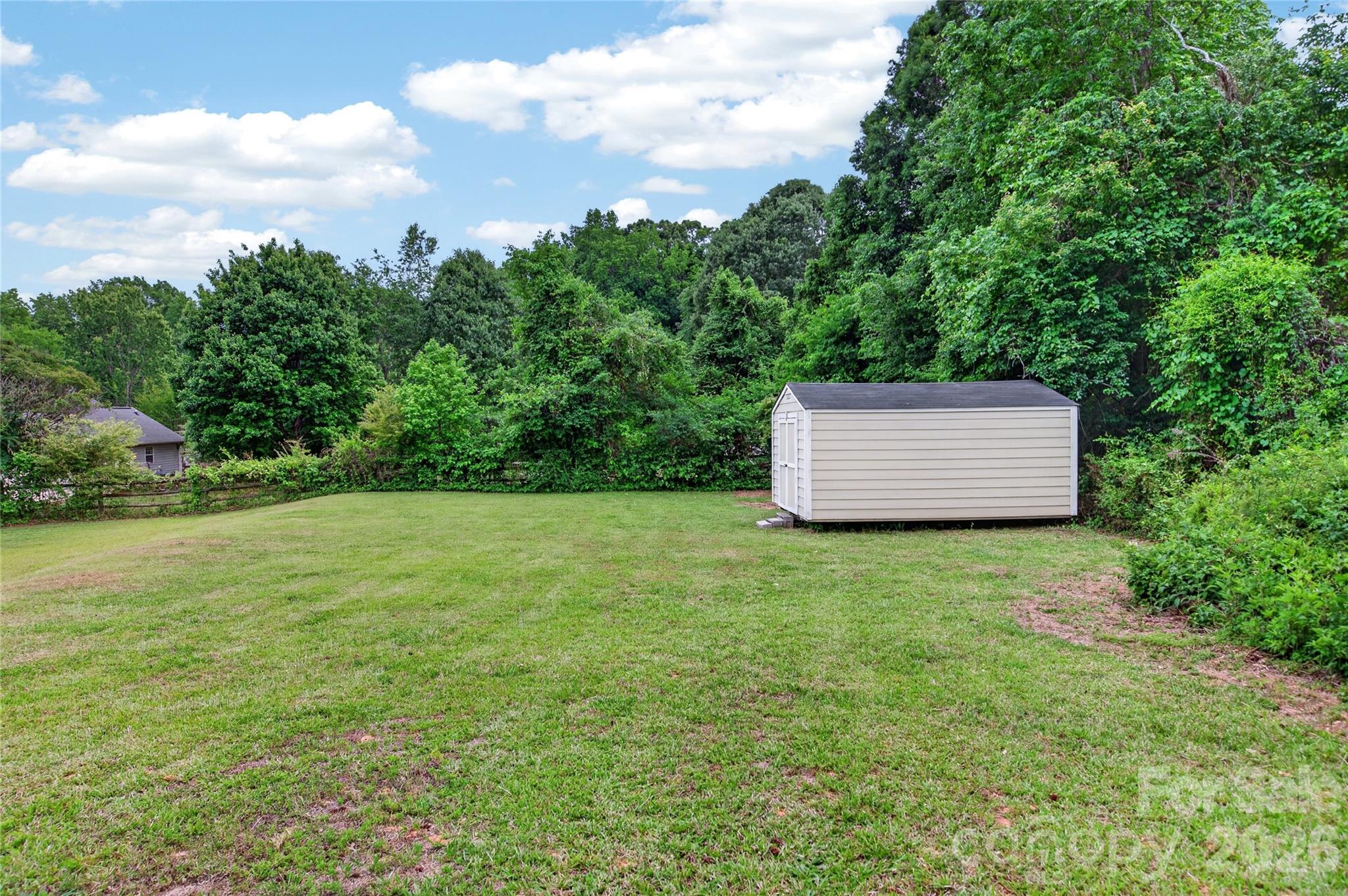 3504 Sassafras Trail — Waxhaw