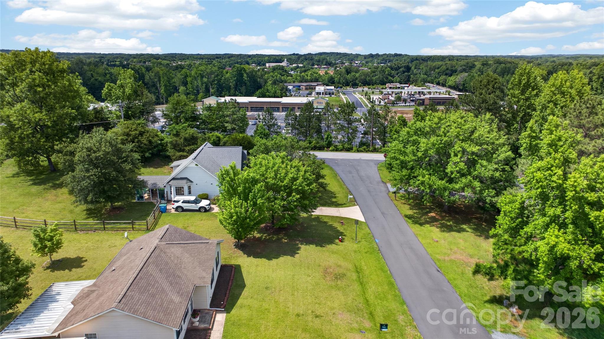 3504 Sassafras Trail — Waxhaw