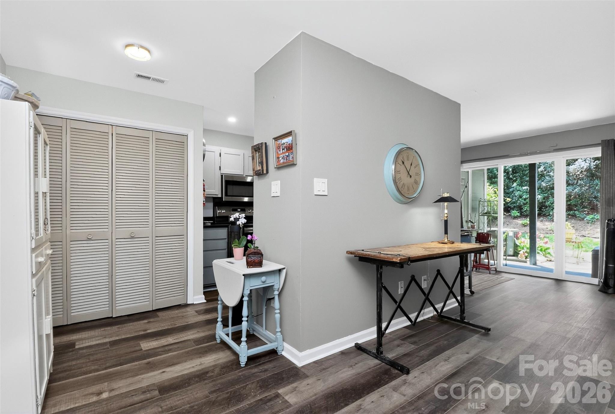 9232 Kings Canyon Drive — Charlotte