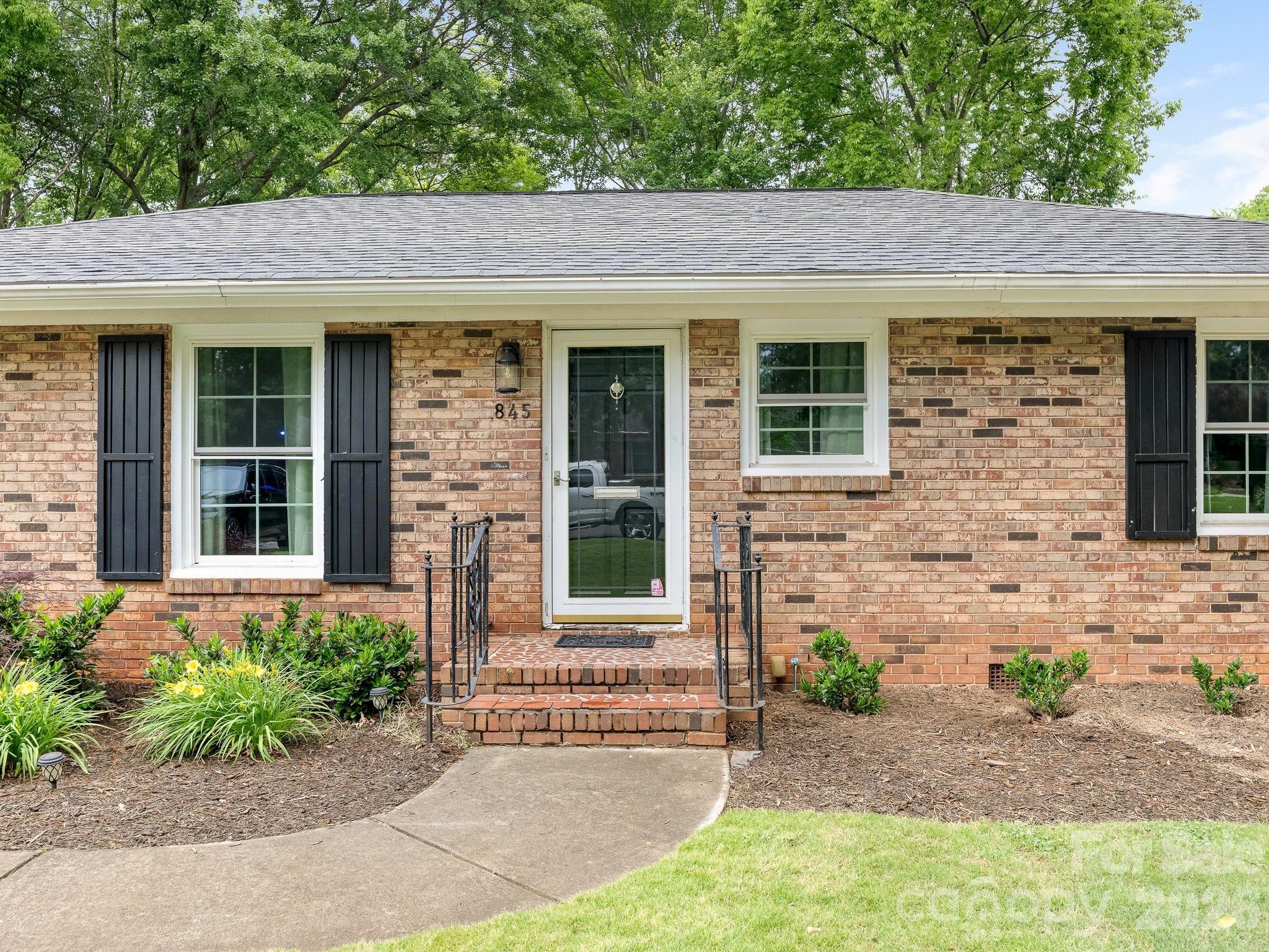 845 Fairbanks Road — Charlotte