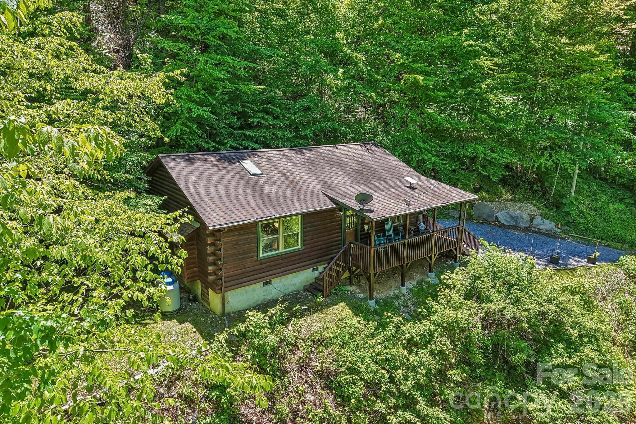 152 Trails End Lane — Maggie Valley