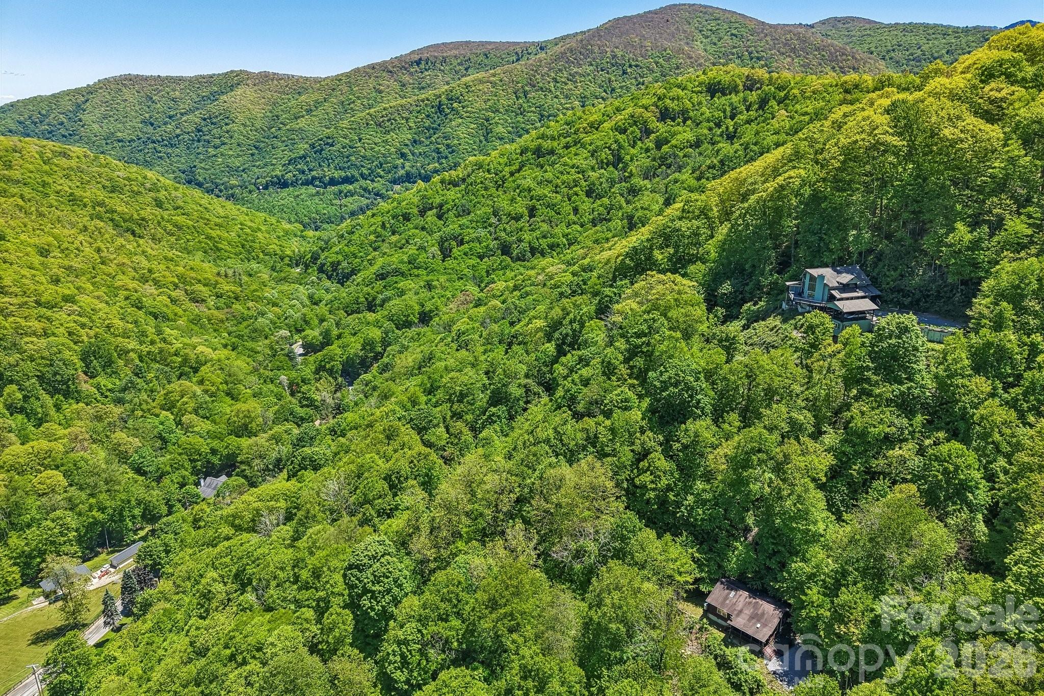 152 Trails End Lane — Maggie Valley
