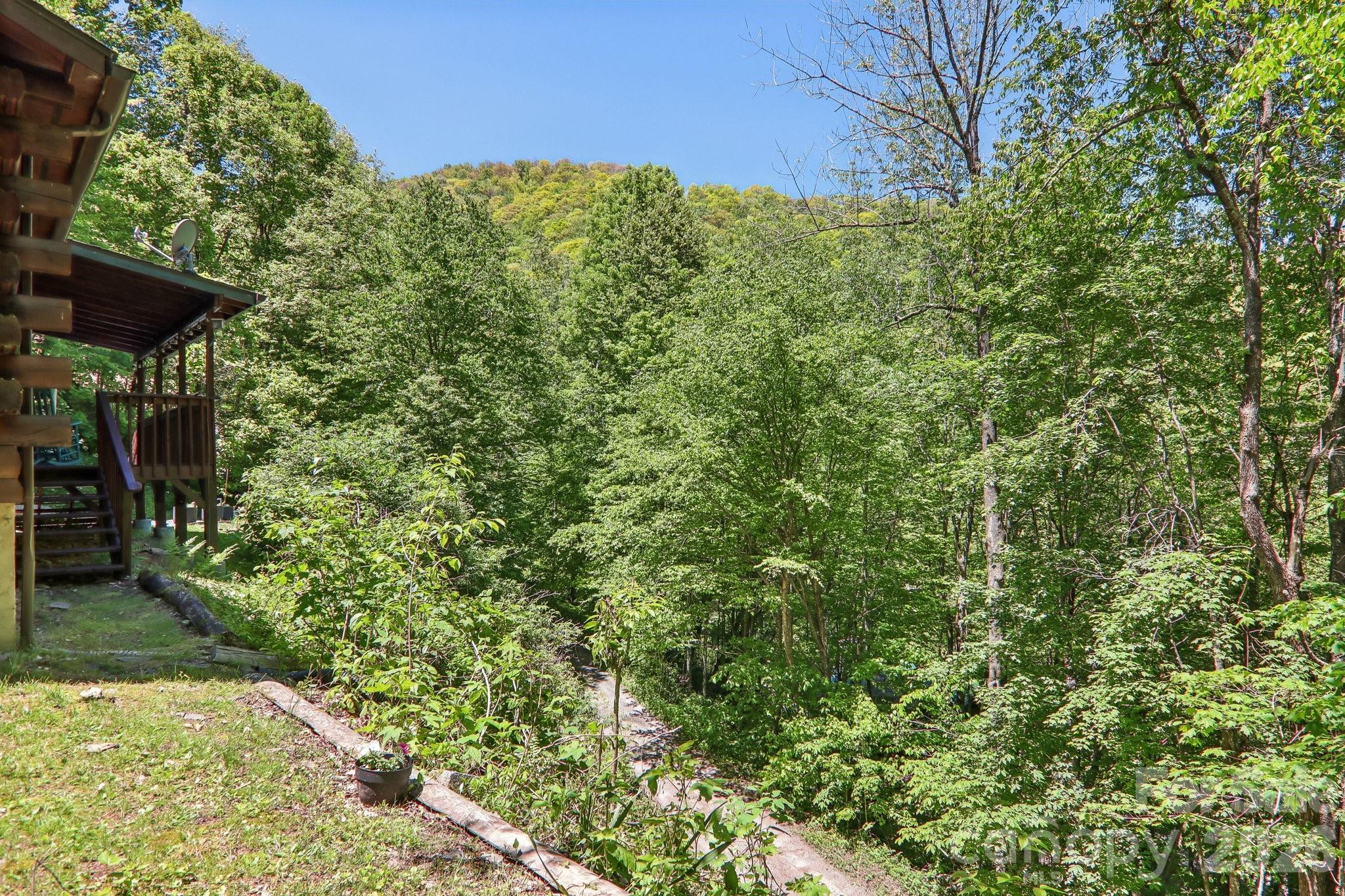 152 Trails End Lane — Maggie Valley