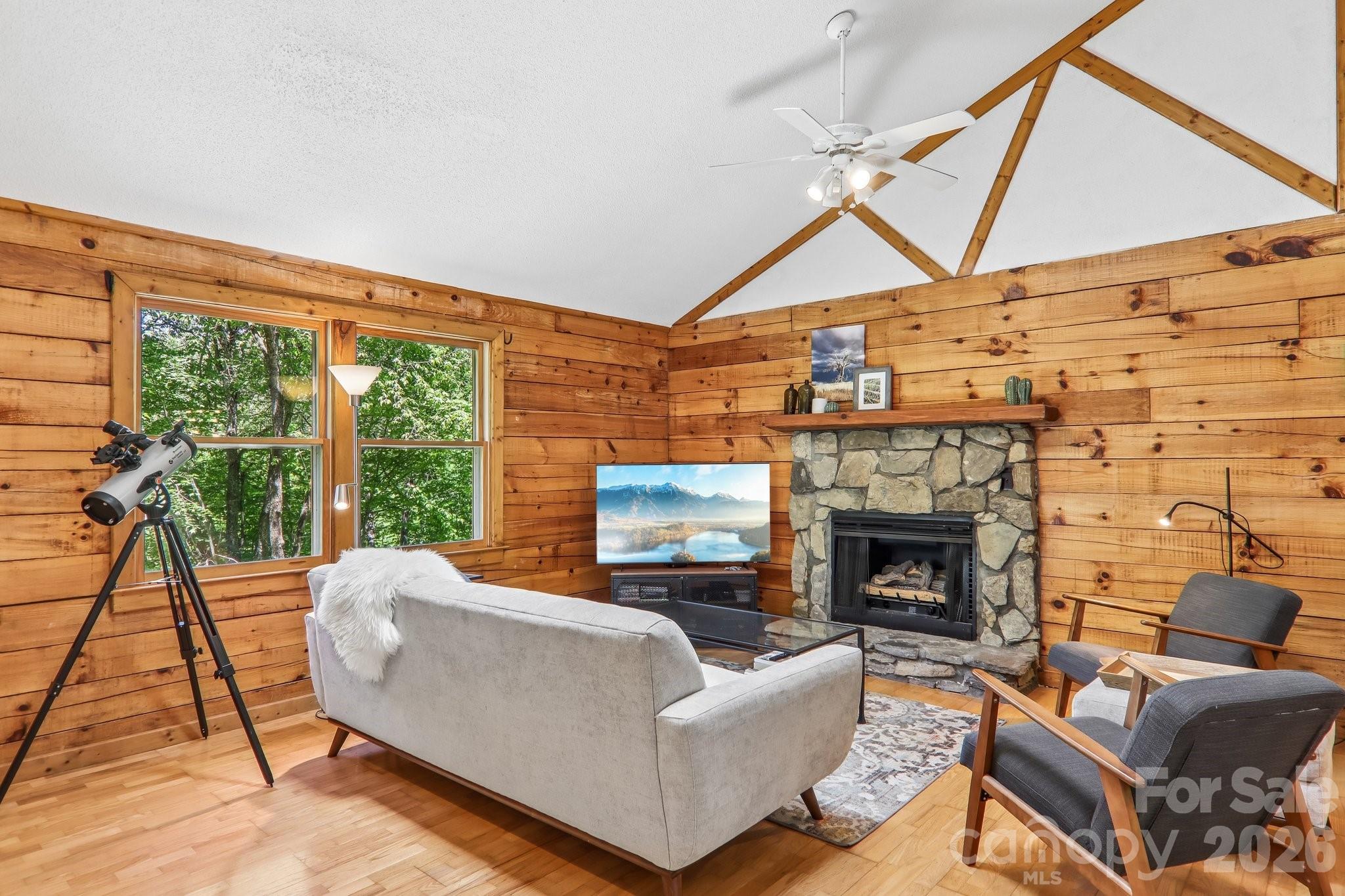 152 Trails End Lane — Maggie Valley