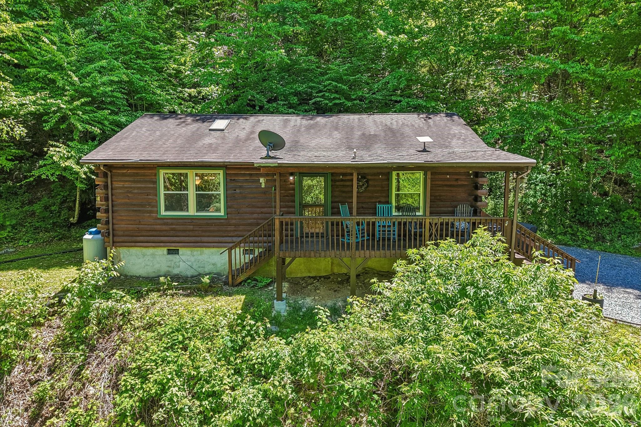 152 Trails End Lane — Maggie Valley