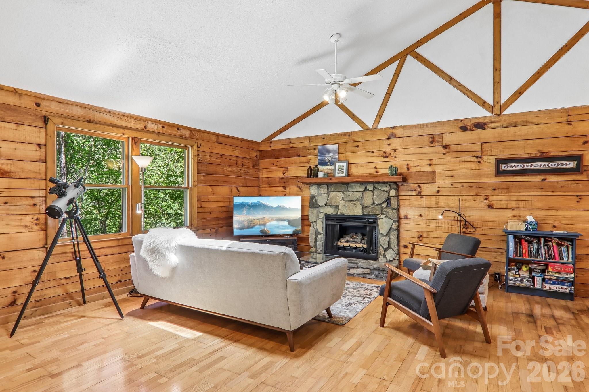 152 Trails End Lane — Maggie Valley