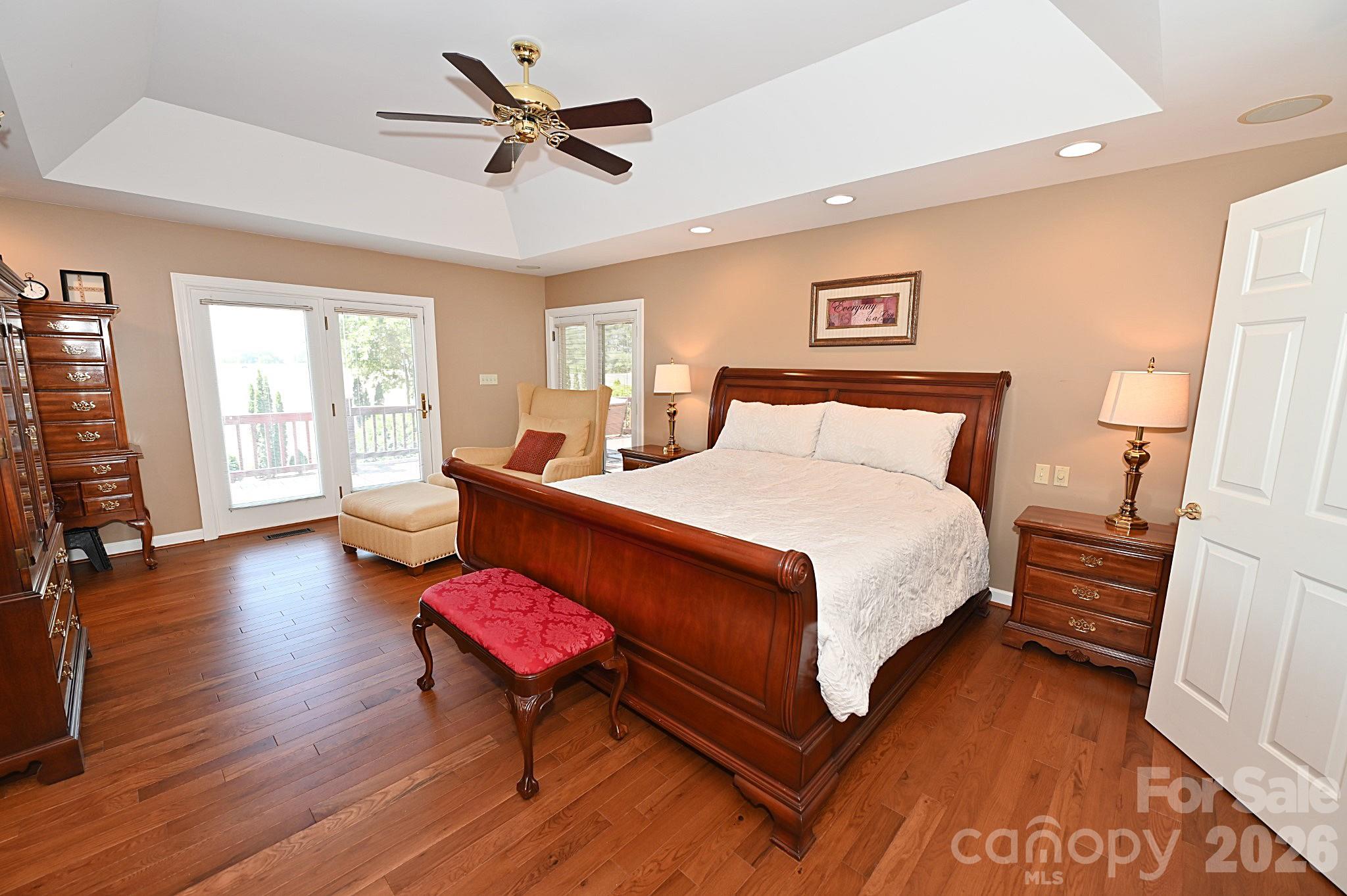 3493 Duck Pond Drive NE — Conover