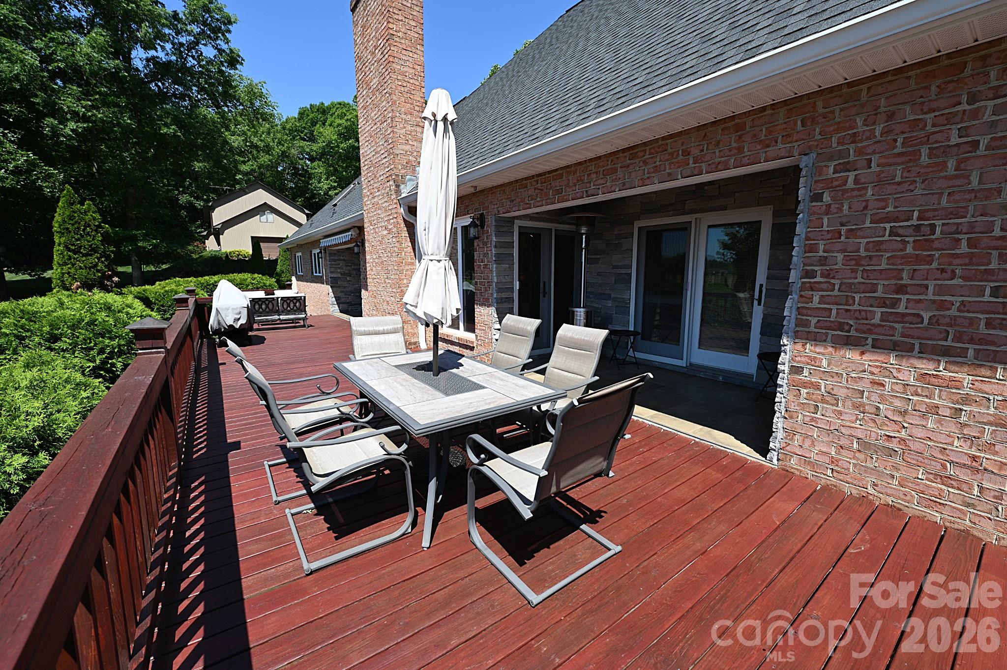3493 Duck Pond Drive NE — Conover