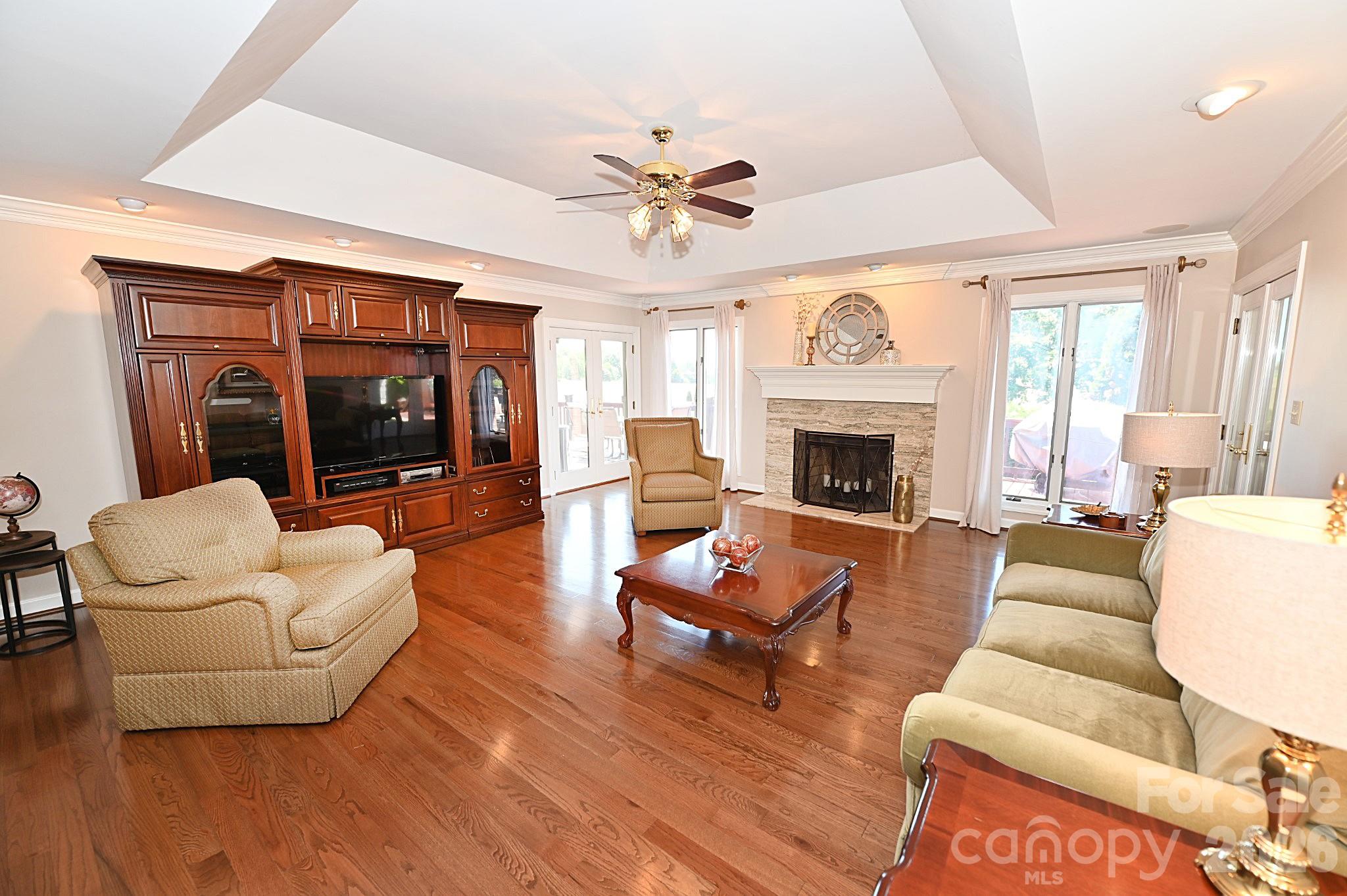 3493 Duck Pond Drive NE — Conover