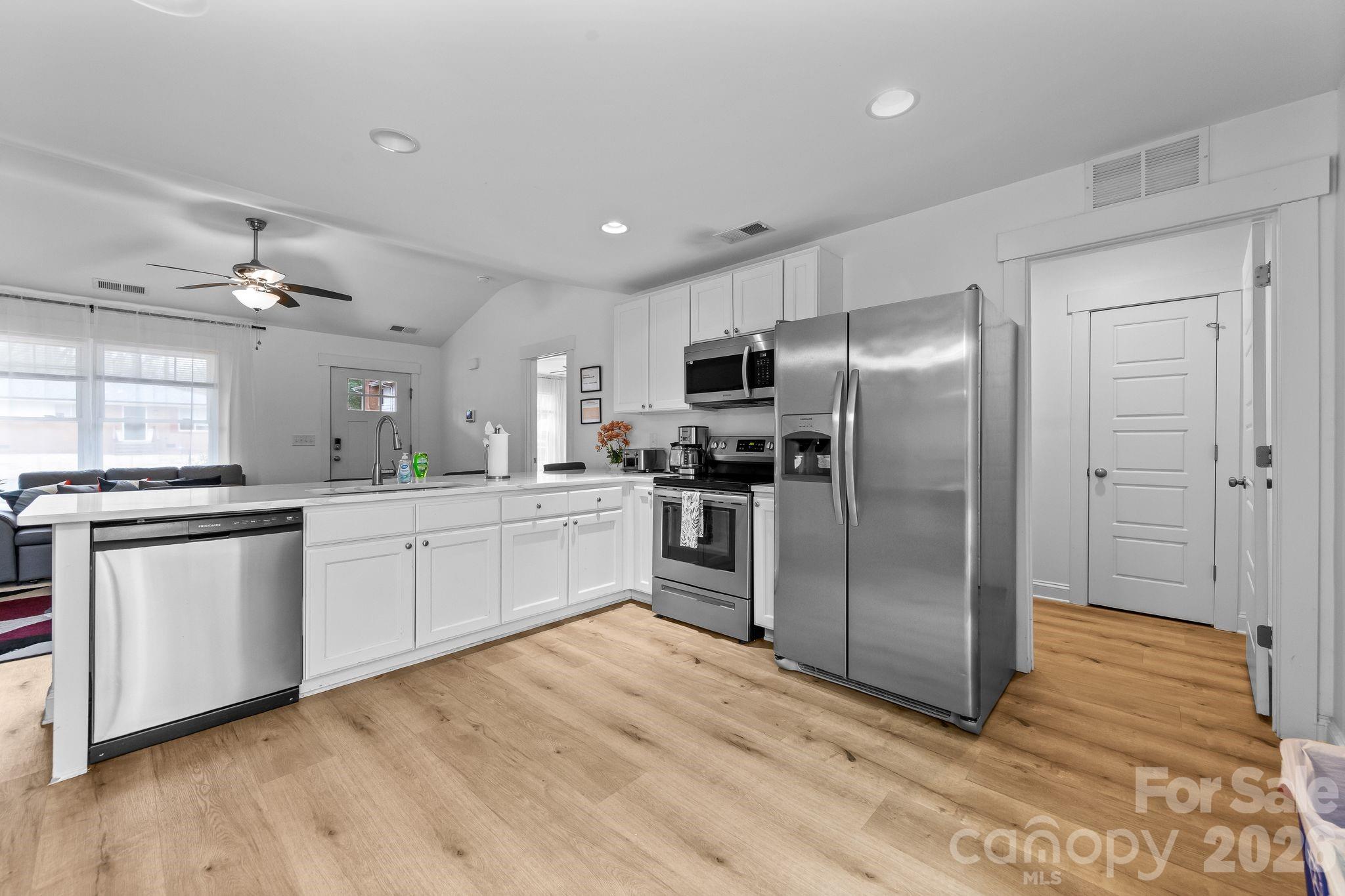 4117 Colebrook Road — Charlotte